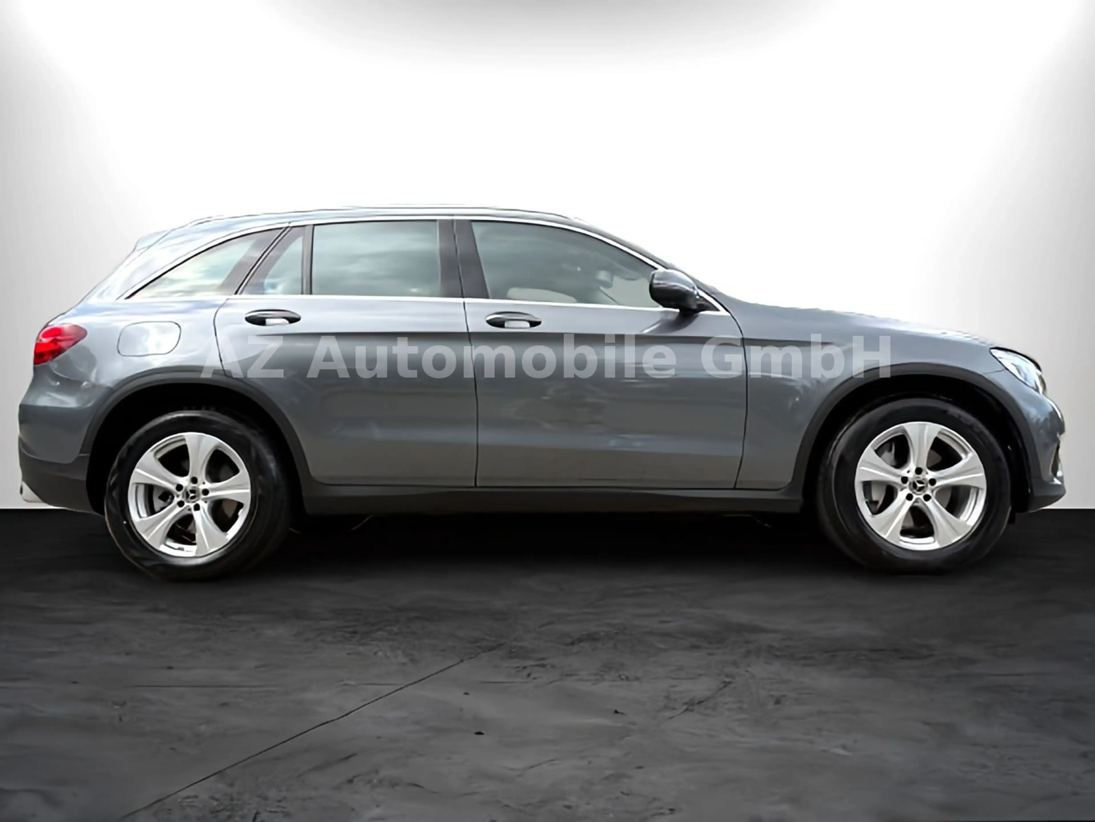 Mercedes-Benz GLC 250 GLC250d 4Matic LED/AHK/NAV/KAMERA/LEDER/GARANTIE — photo 6