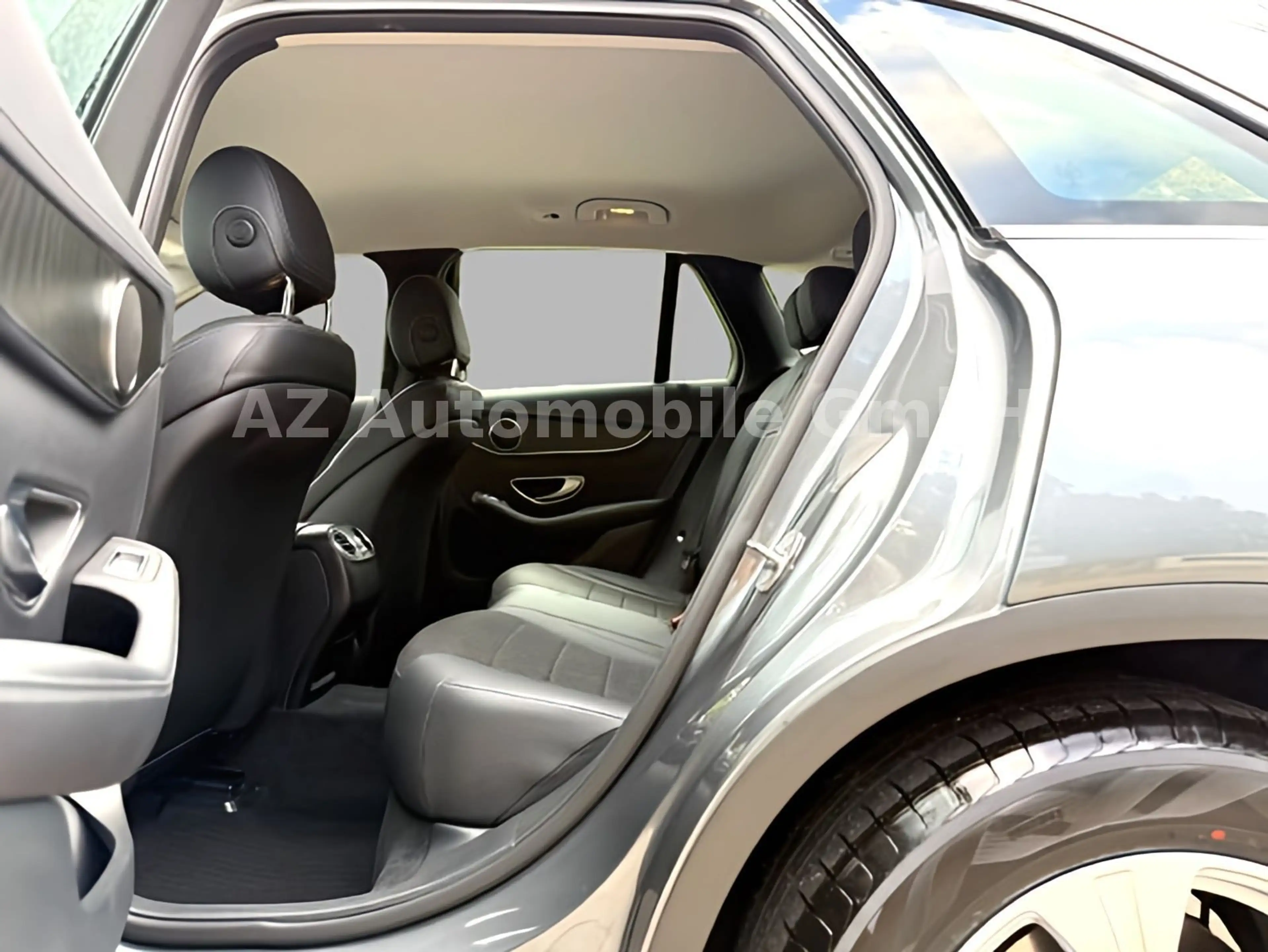 Mercedes-Benz GLC 250 GLC250d 4Matic LED/AHK/NAV/KAMERA/LEDER/GARANTIE — photo 12