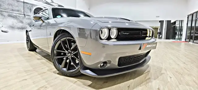 Dodge Challenger R/T Scat Pack