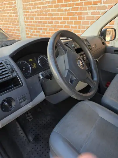 Volkswagen Transporter 2010, foto 6