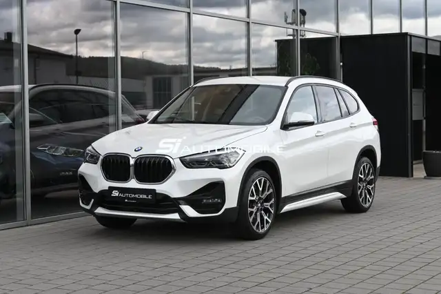 BMW X1 main image