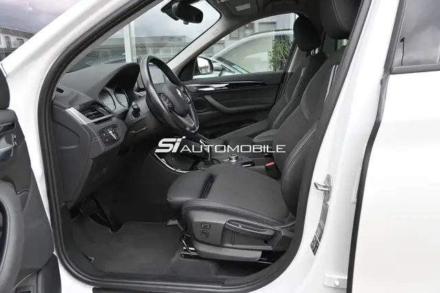 BMW X1 view 10