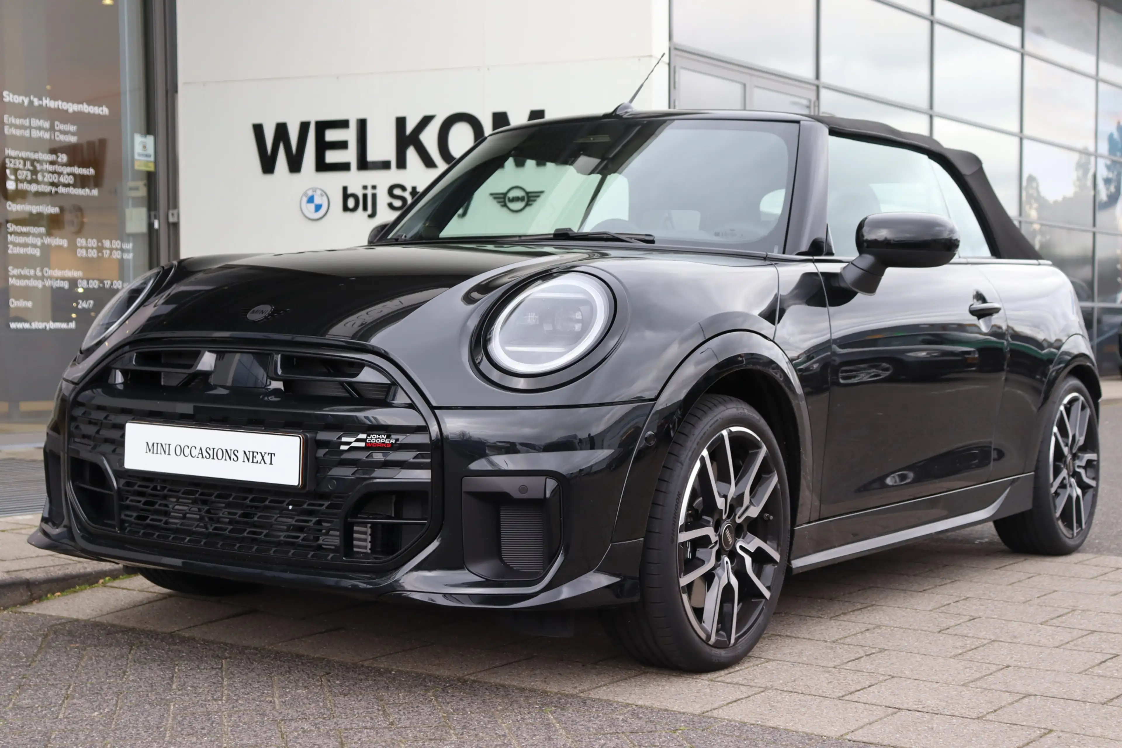 MINI Cooper C Cabrio Automaat / John Cooper Works / Pakket M / 18" JCW — photo 5