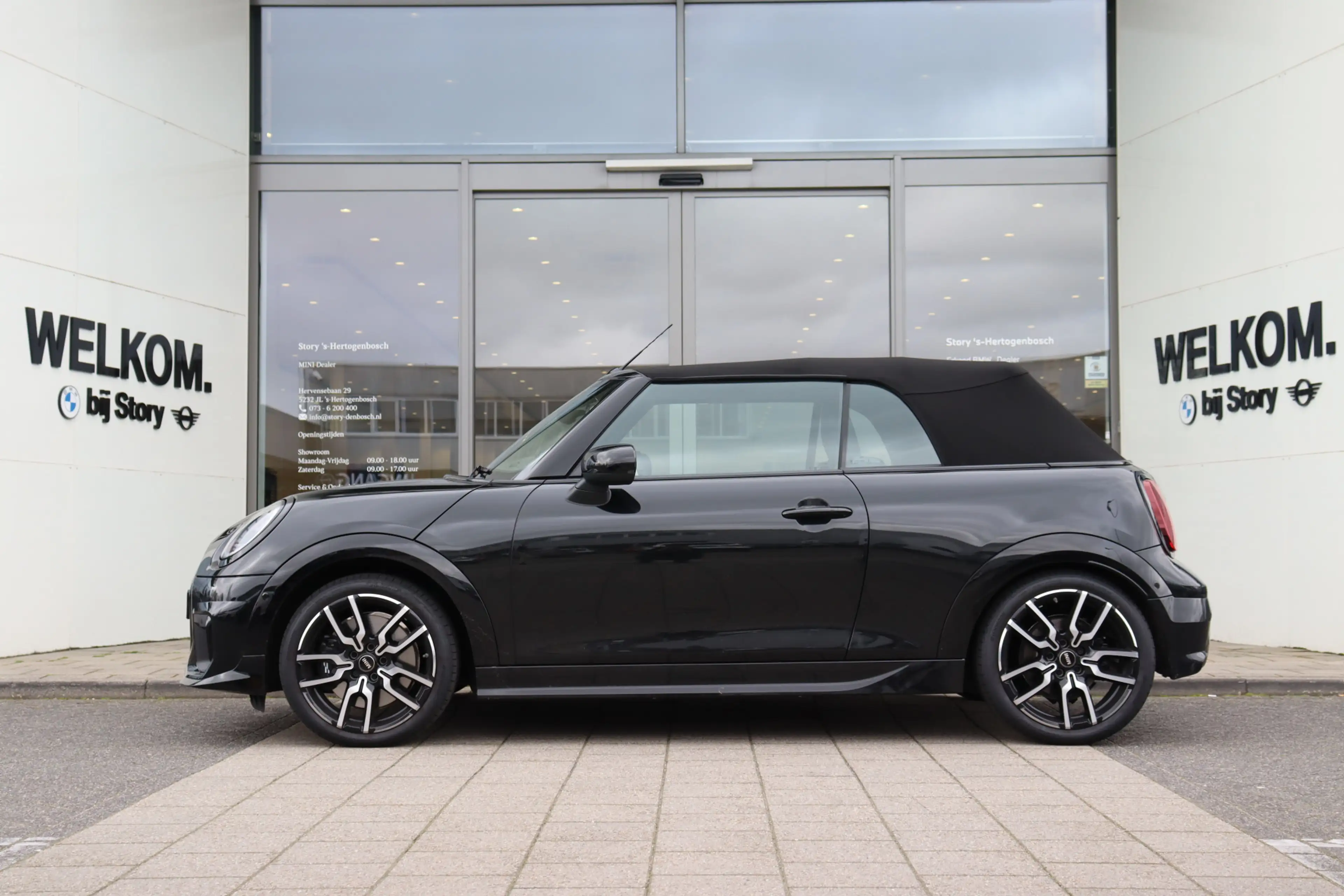 MINI Cooper C Cabrio Automaat / John Cooper Works / Pakket M / 18" JCW — photo 7
