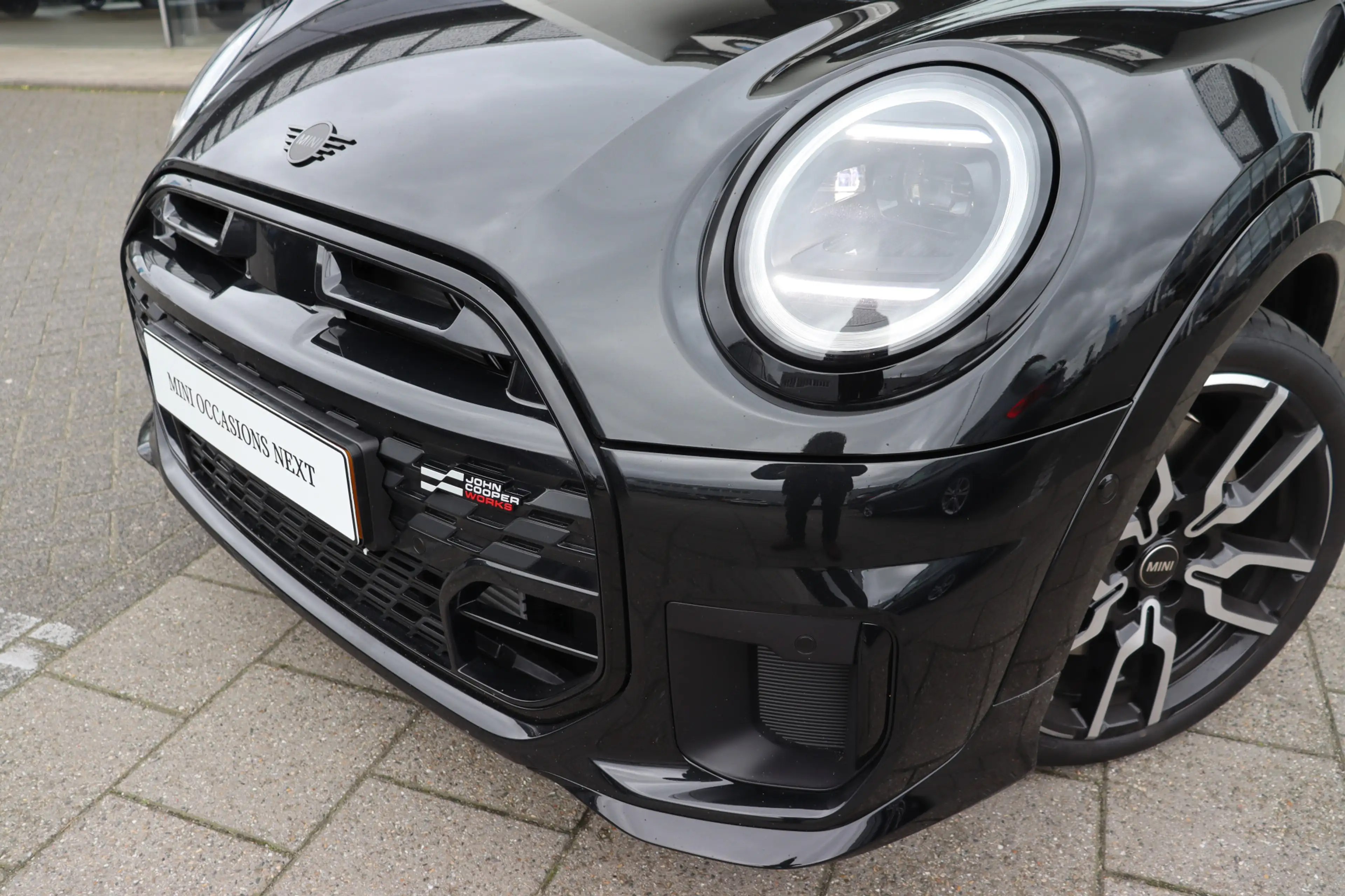 MINI Cooper C Cabrio Automaat / John Cooper Works / Pakket M / 18" JCW — photo 2