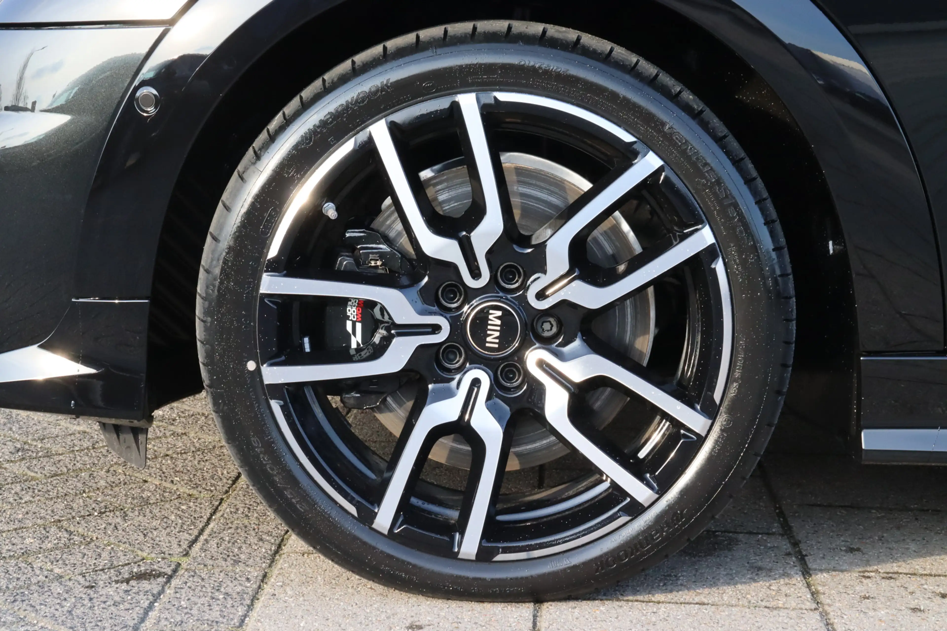 MINI Cooper C Cabrio Automaat / John Cooper Works / Pakket M / 18" JCW — photo 12