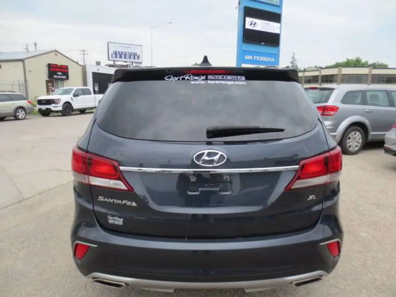 Hyundai SANTA FE photo Hyundai SANTA FE