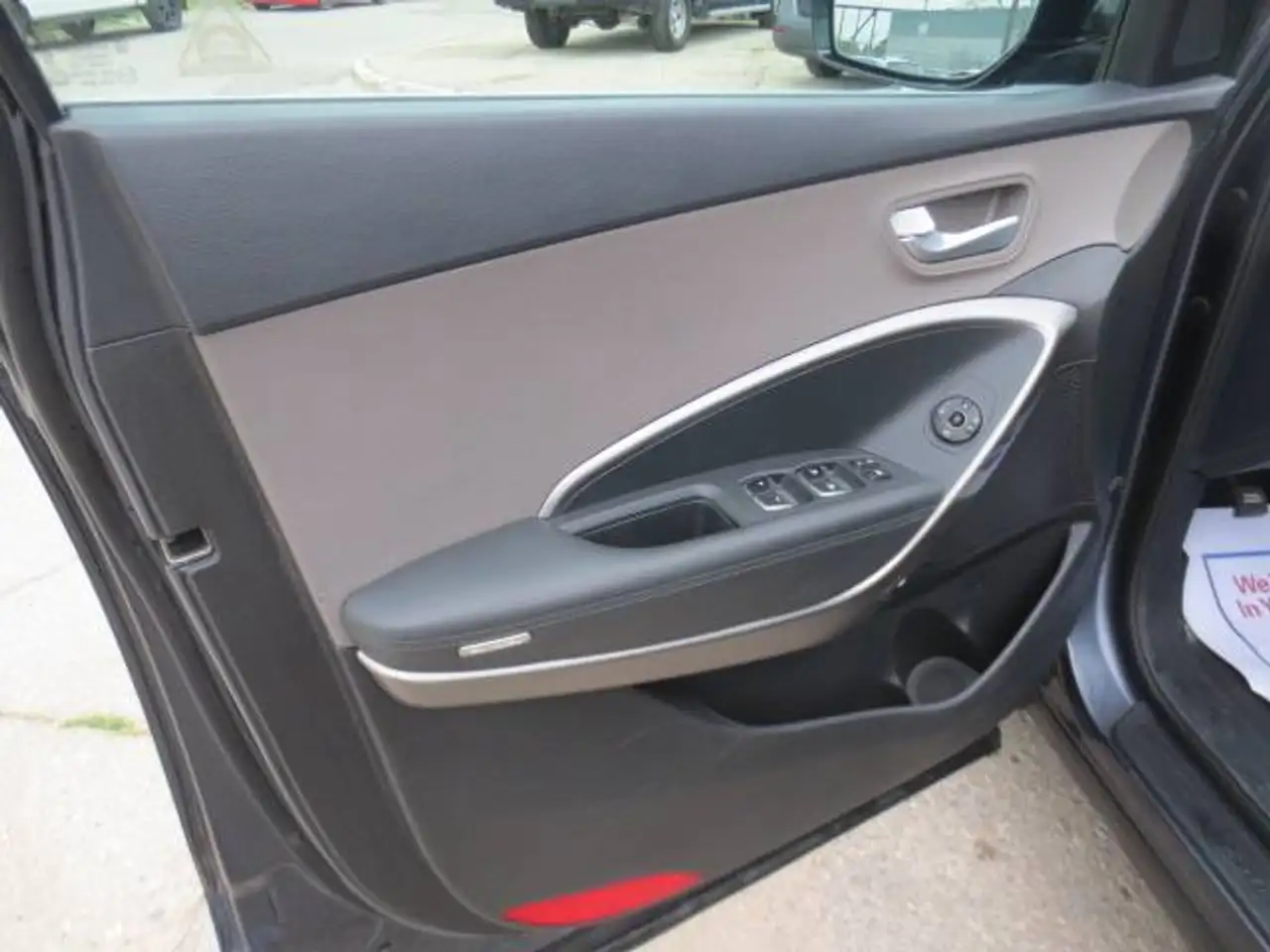 Hyundai SANTA FE photo Hyundai SANTA FE