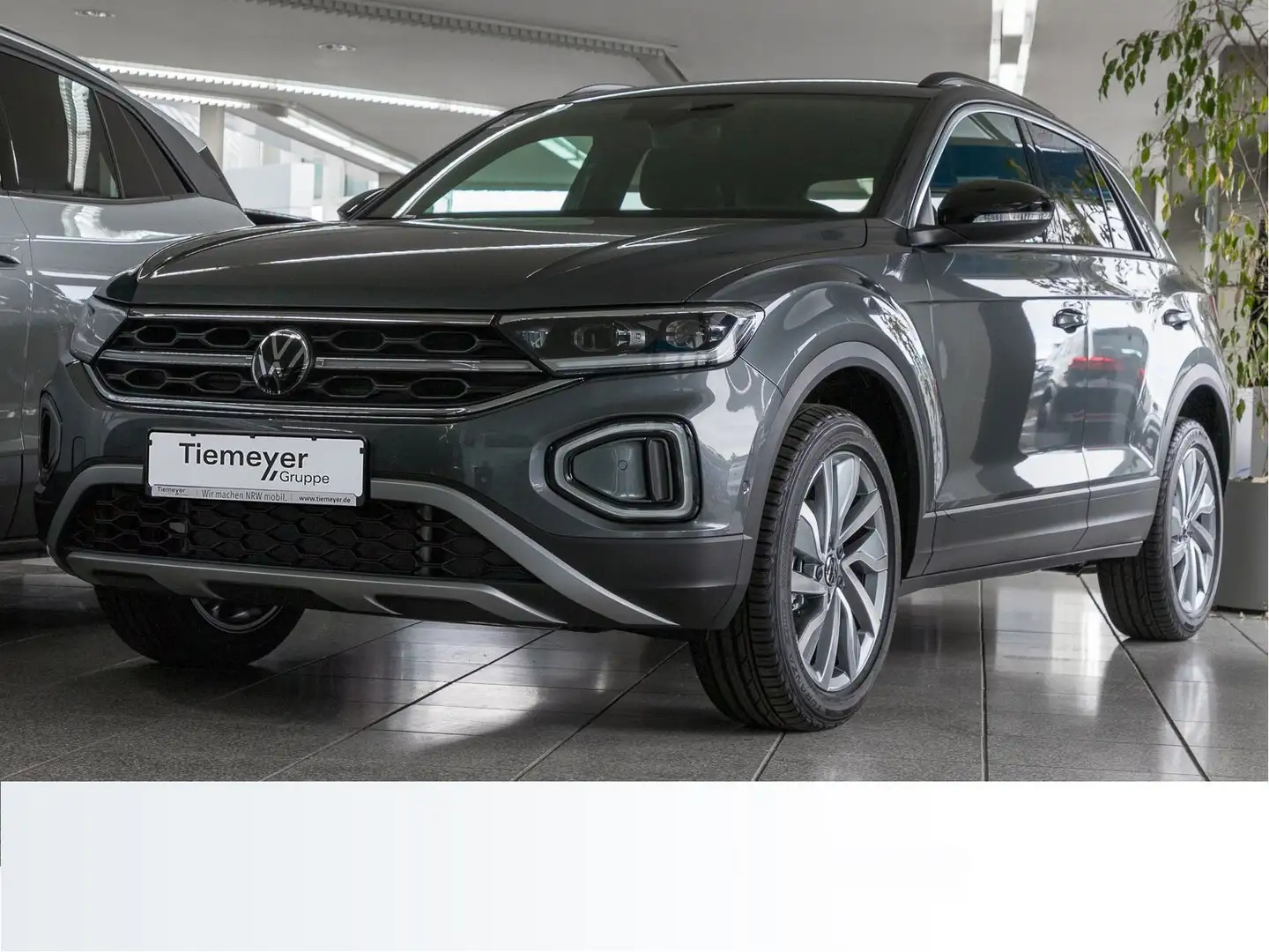 Volkswagen T-Roc 1.5 TSI DSG MOVE AHK SiHZG NAVI LED RF-KAM Gris - 2