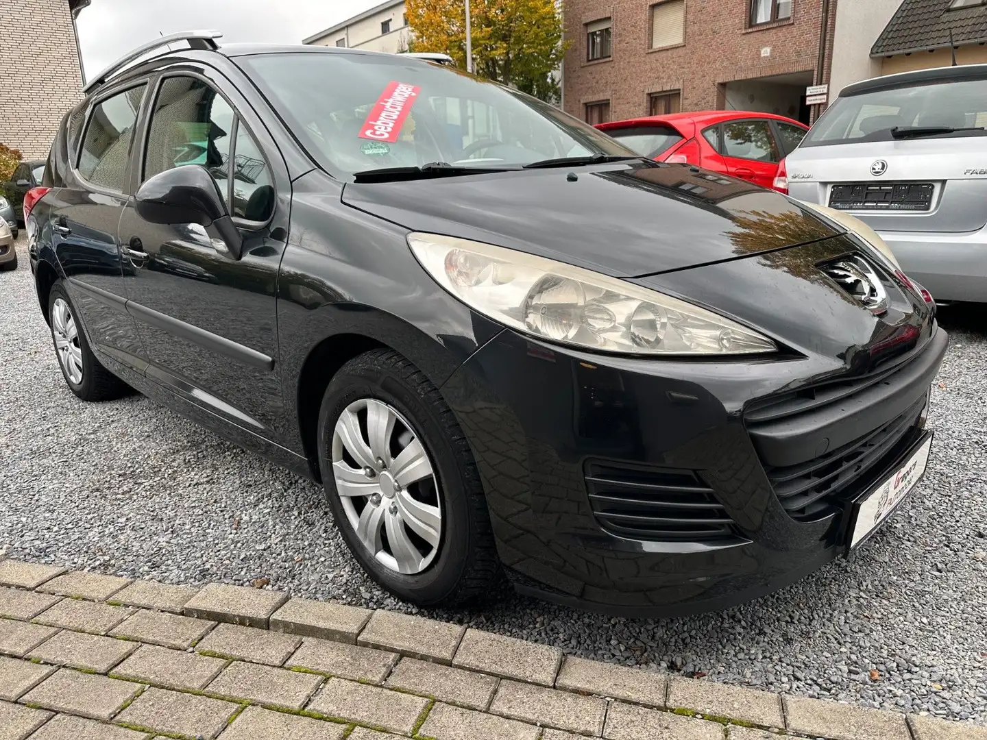 Peugeot 207 SW Tendance Schwarz - 1