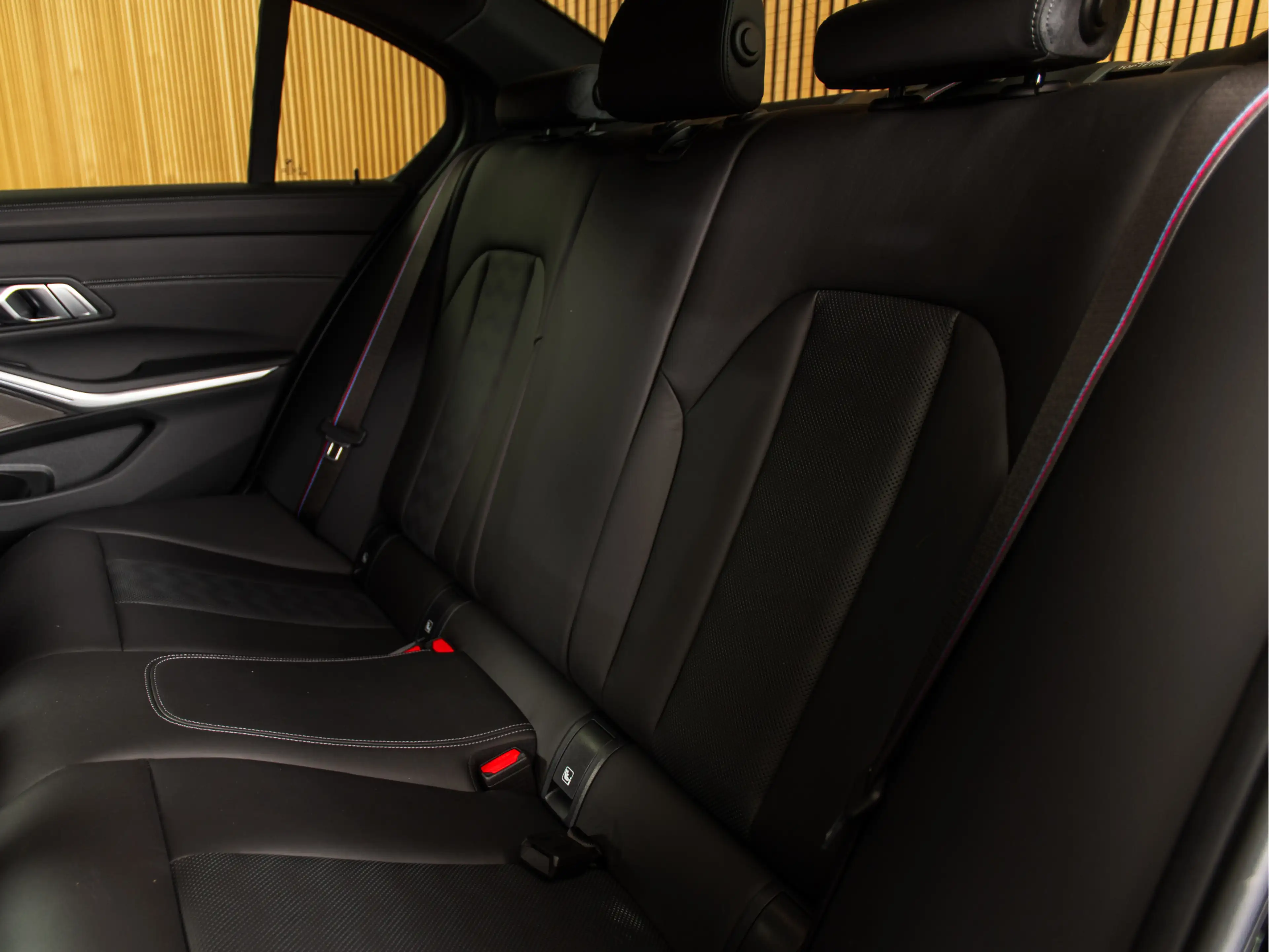 BMW M3 xDrive Competition — photo 15