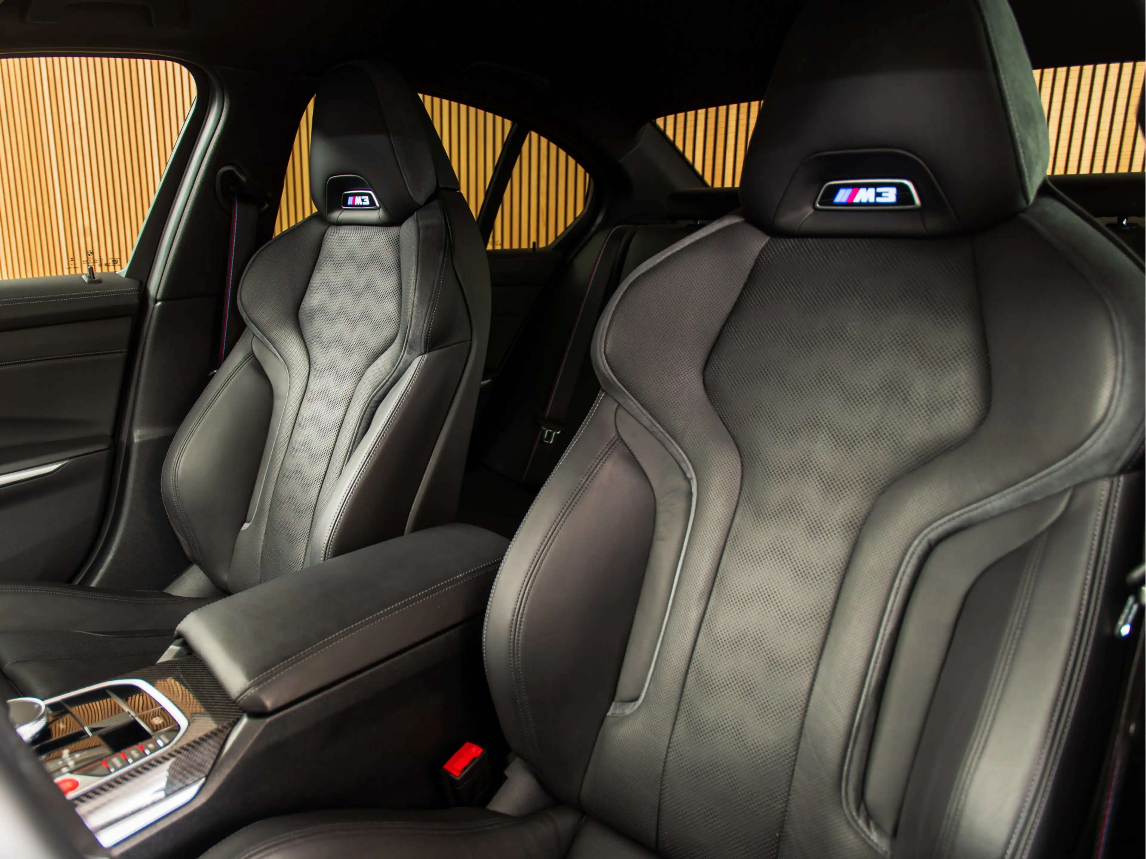 BMW M3 xDrive Competition — photo 14