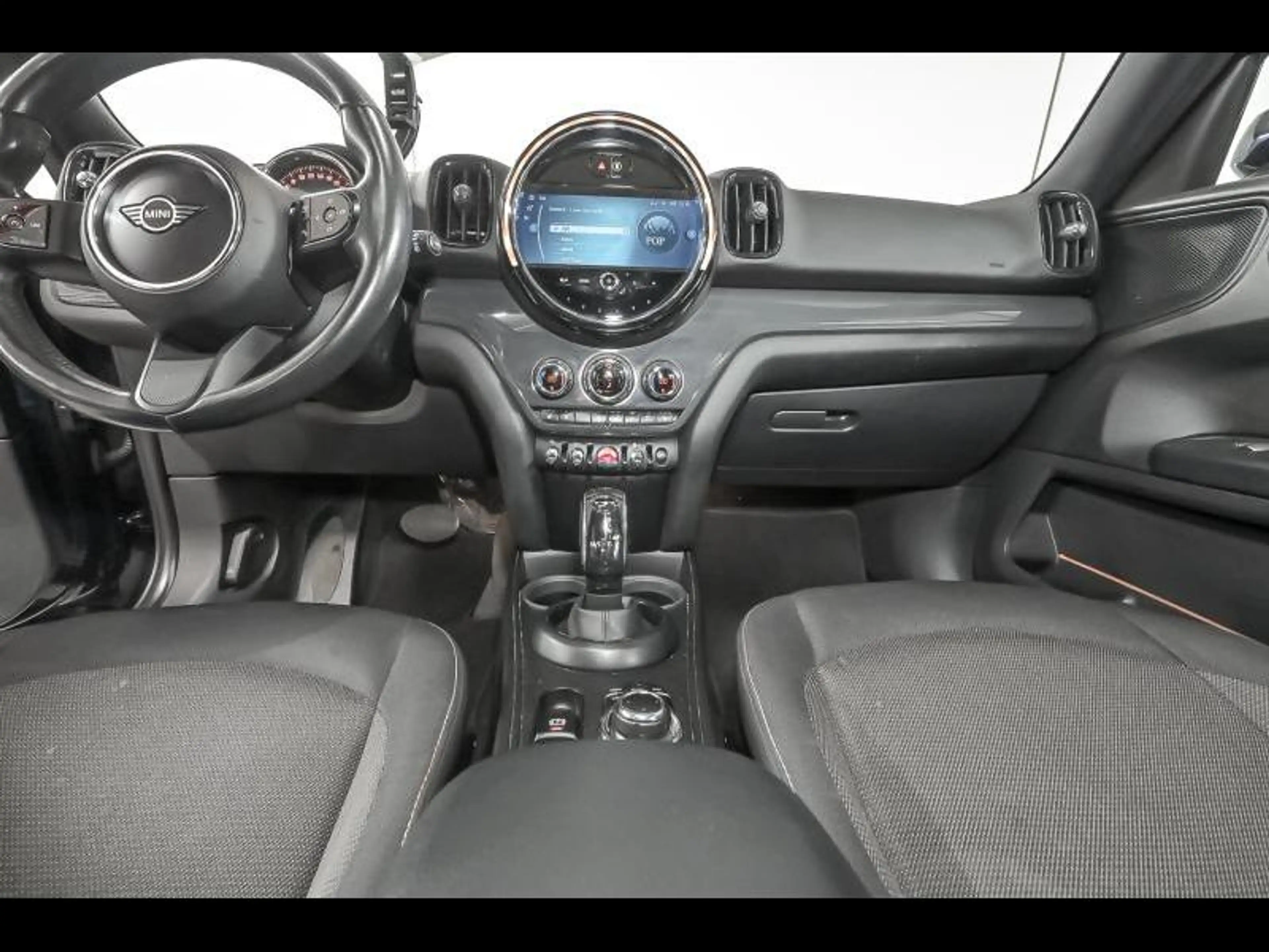 MINI Cooper Countryman Cooper — photo 7
