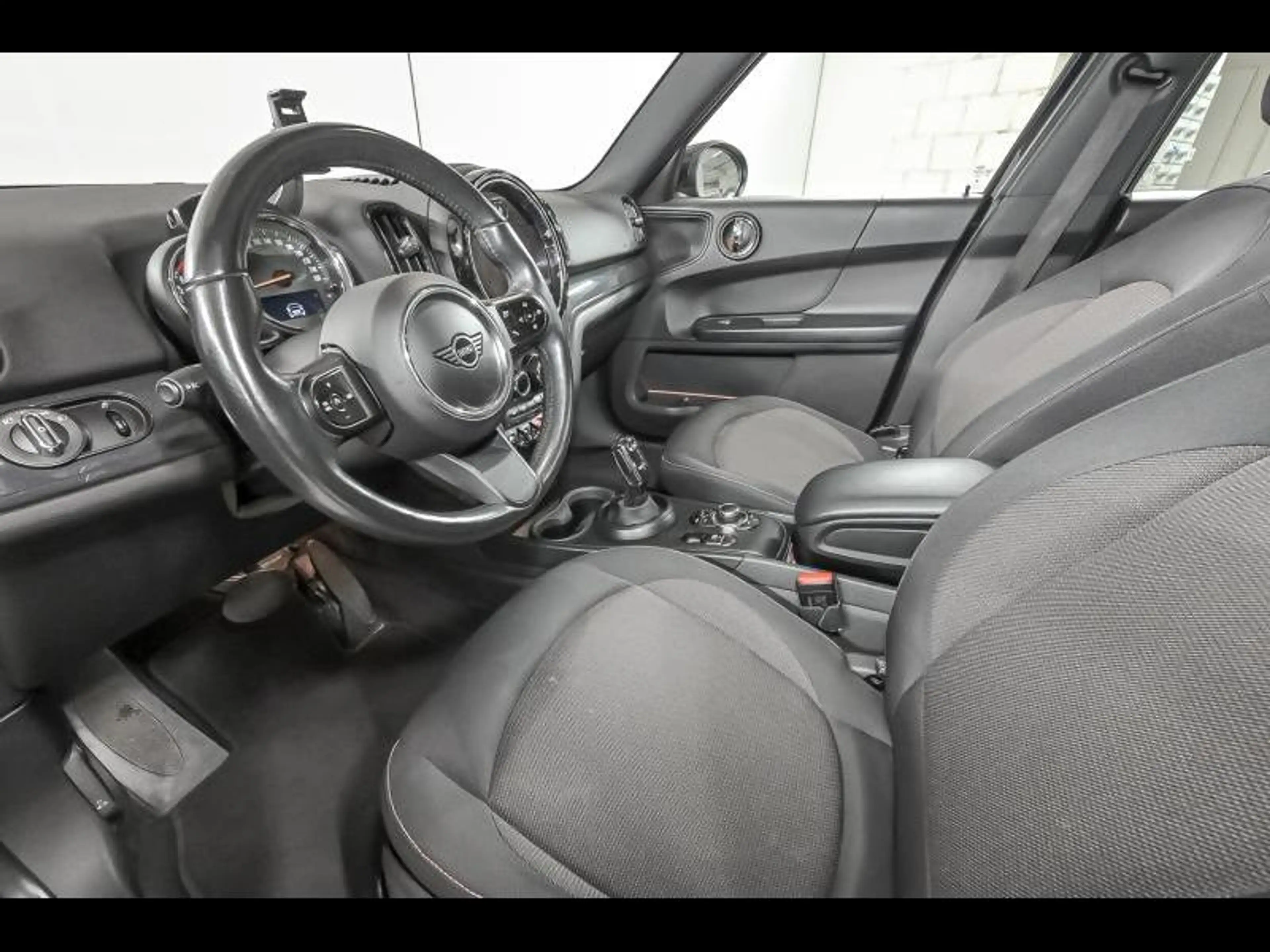 MINI Cooper Countryman Cooper — photo 6
