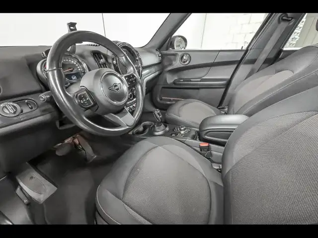 Mini Cooper Cooper view 6