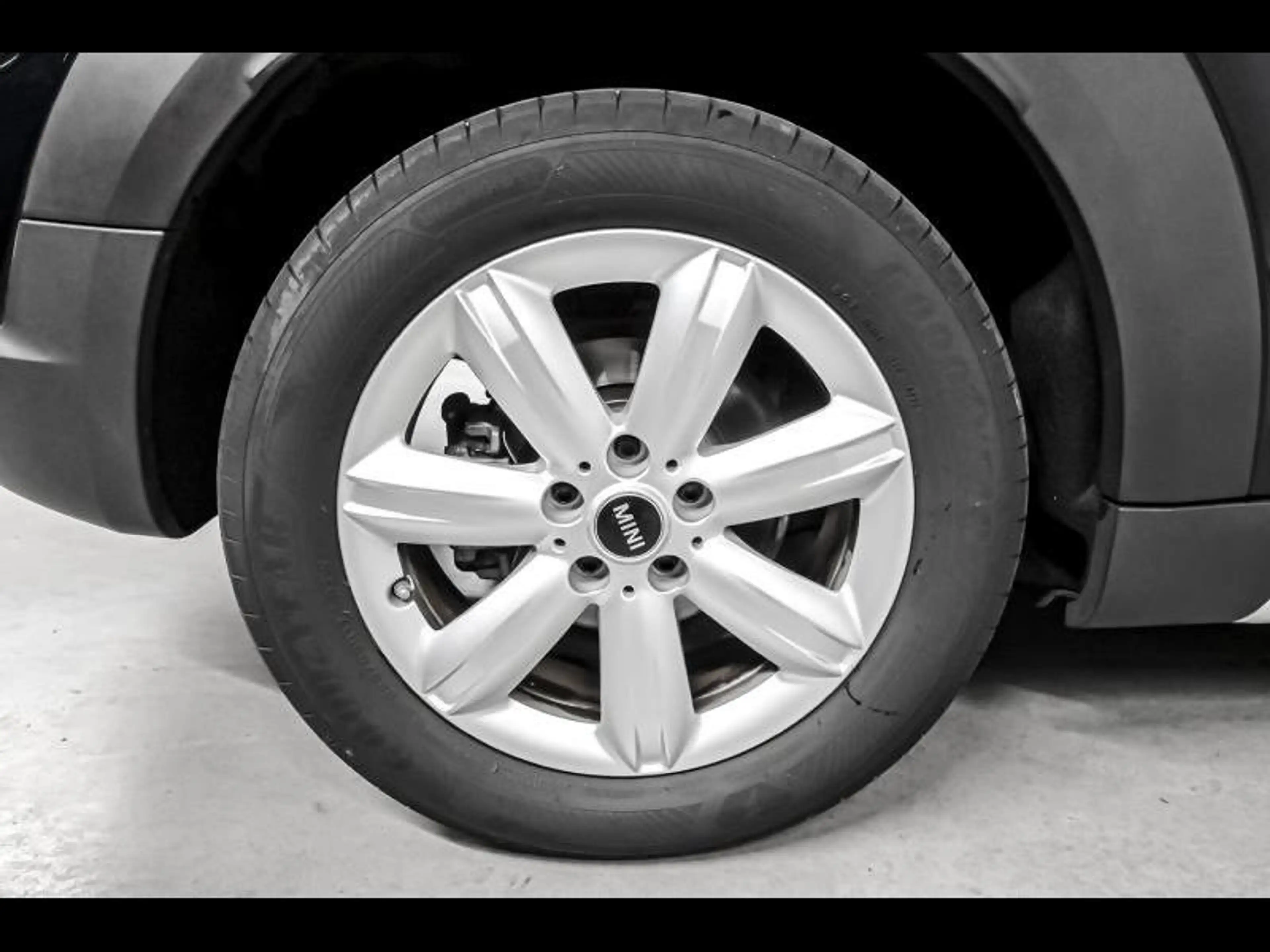 MINI Cooper Countryman Cooper — photo 8