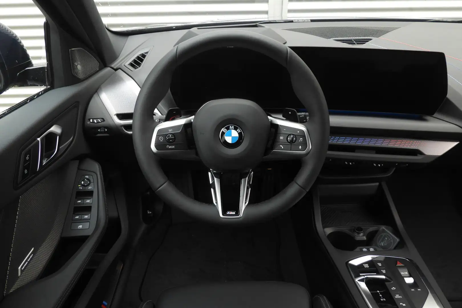 BMW 123 1 Serie xDrive High Executive M Sport Automaat / P Modrá - 2