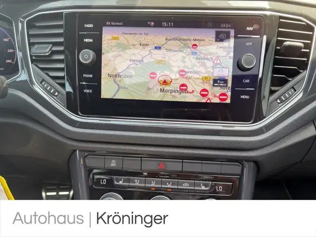 Volkswagen T-Roc view 15