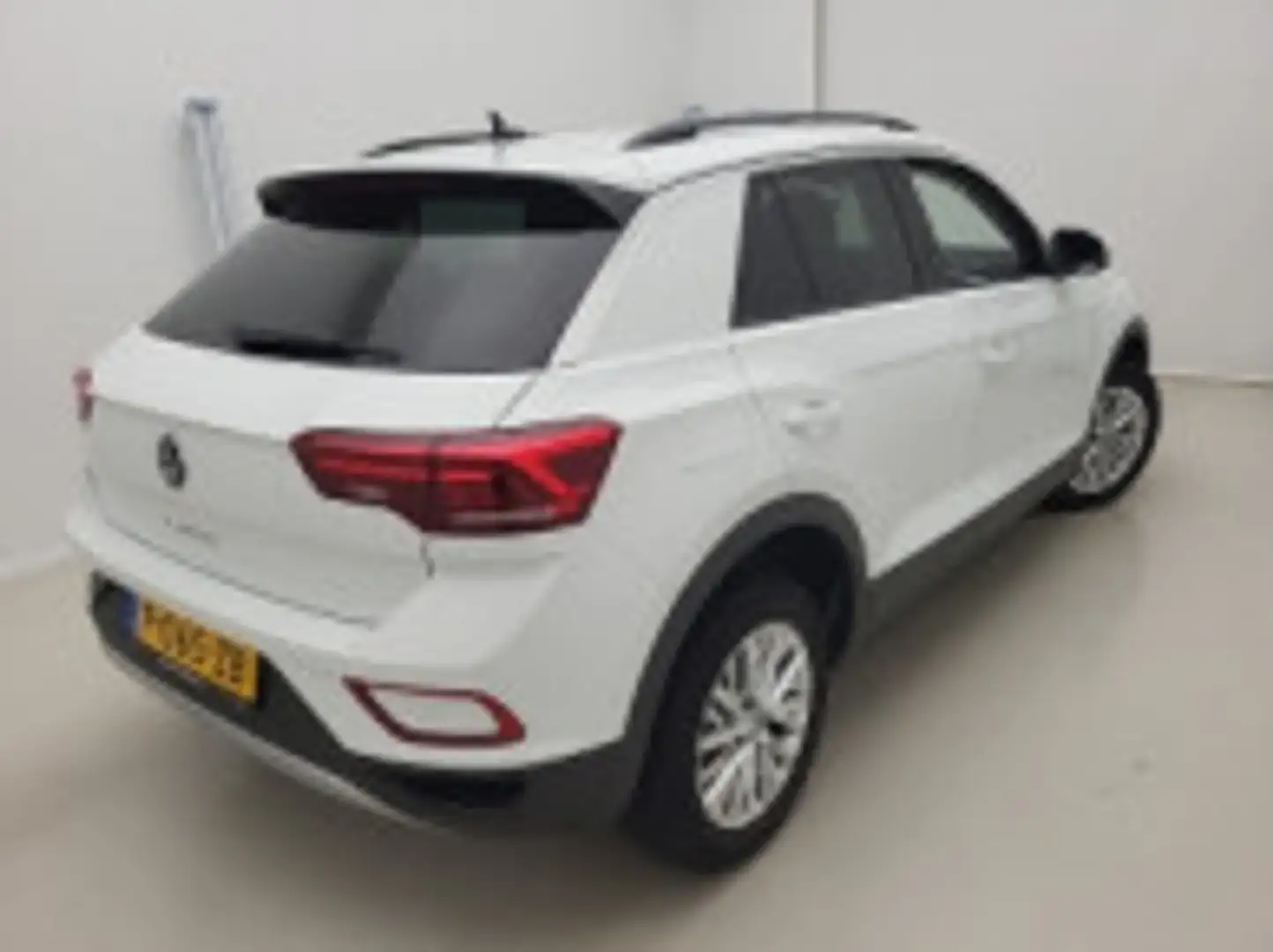 Volkswagen T-Roc 1.5 TSI Life 150 PK | Apple Carplay | Android Auto Blanc - 2