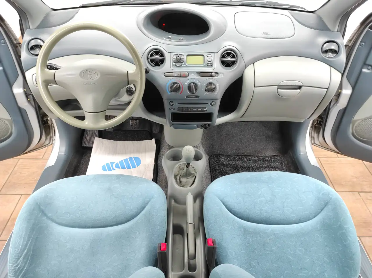 Toyota Yaris 1.0 ALLWETTER SERVO ABS CD-RADIO ISOFIX STEUERKETT, foto 12