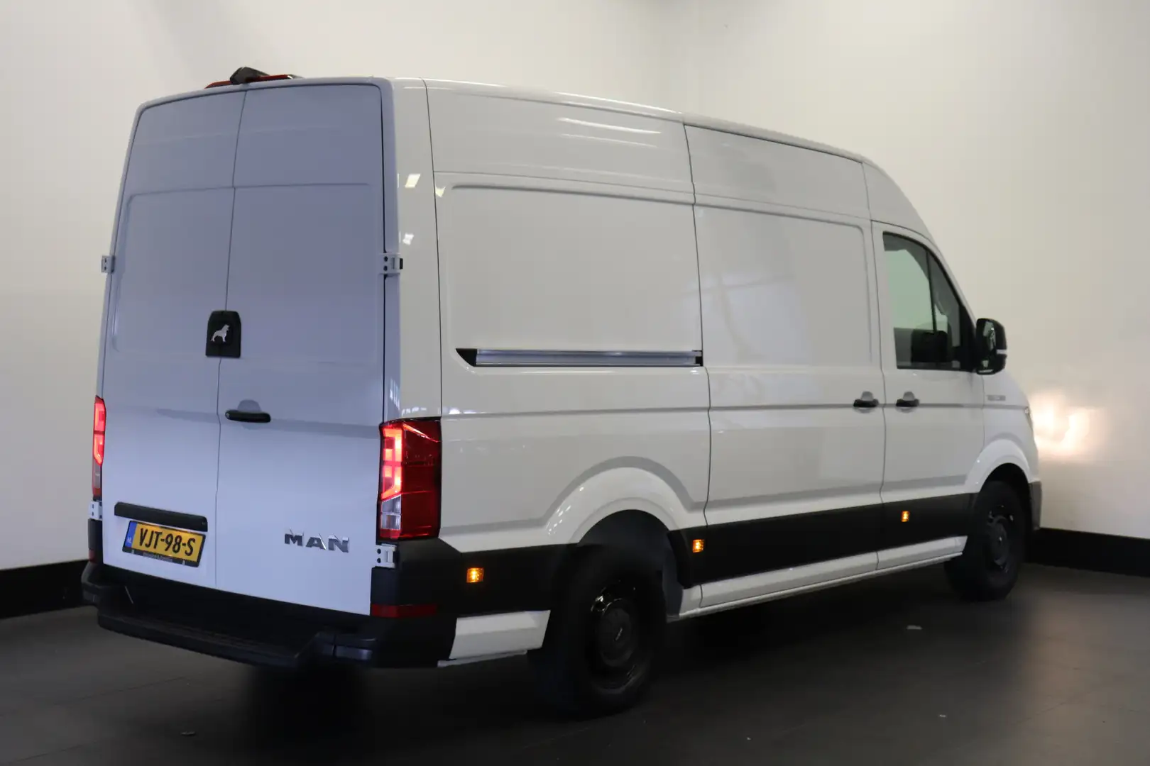 MAN TGE 2.0 EURO 6 - Airco - Navi - Cruise - €12.950,- Exc Alb - 2