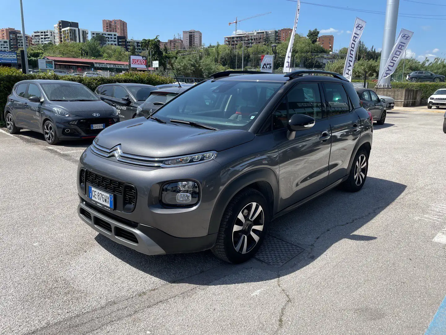 Citroen C3 Aircross PureTech 110 S&S Shine IMPIANTO GPL Grijs - 1