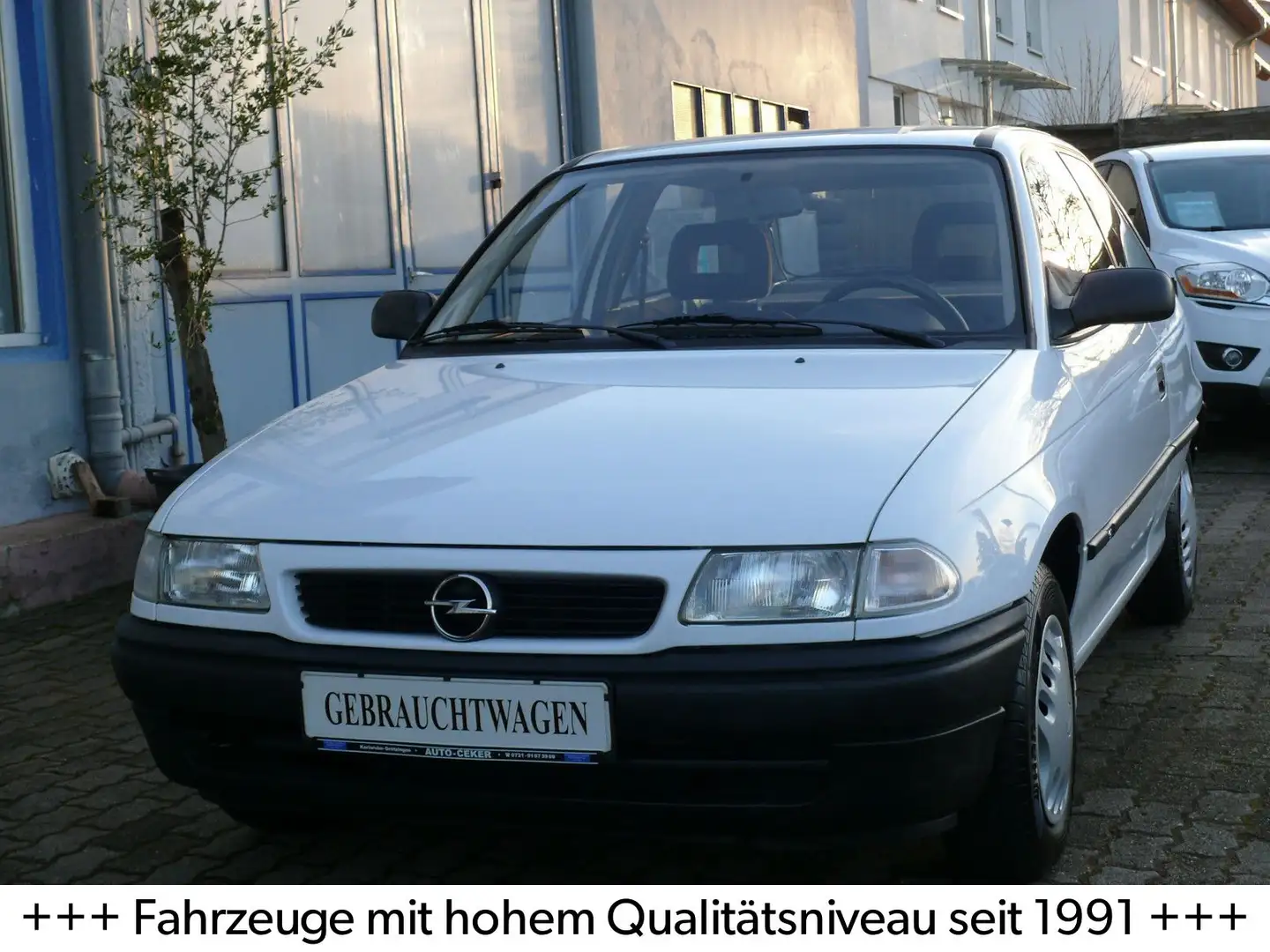 Opel Astra 1.6 GL"75.ooo Km"Automatik"Servolenkung" Biały - 1