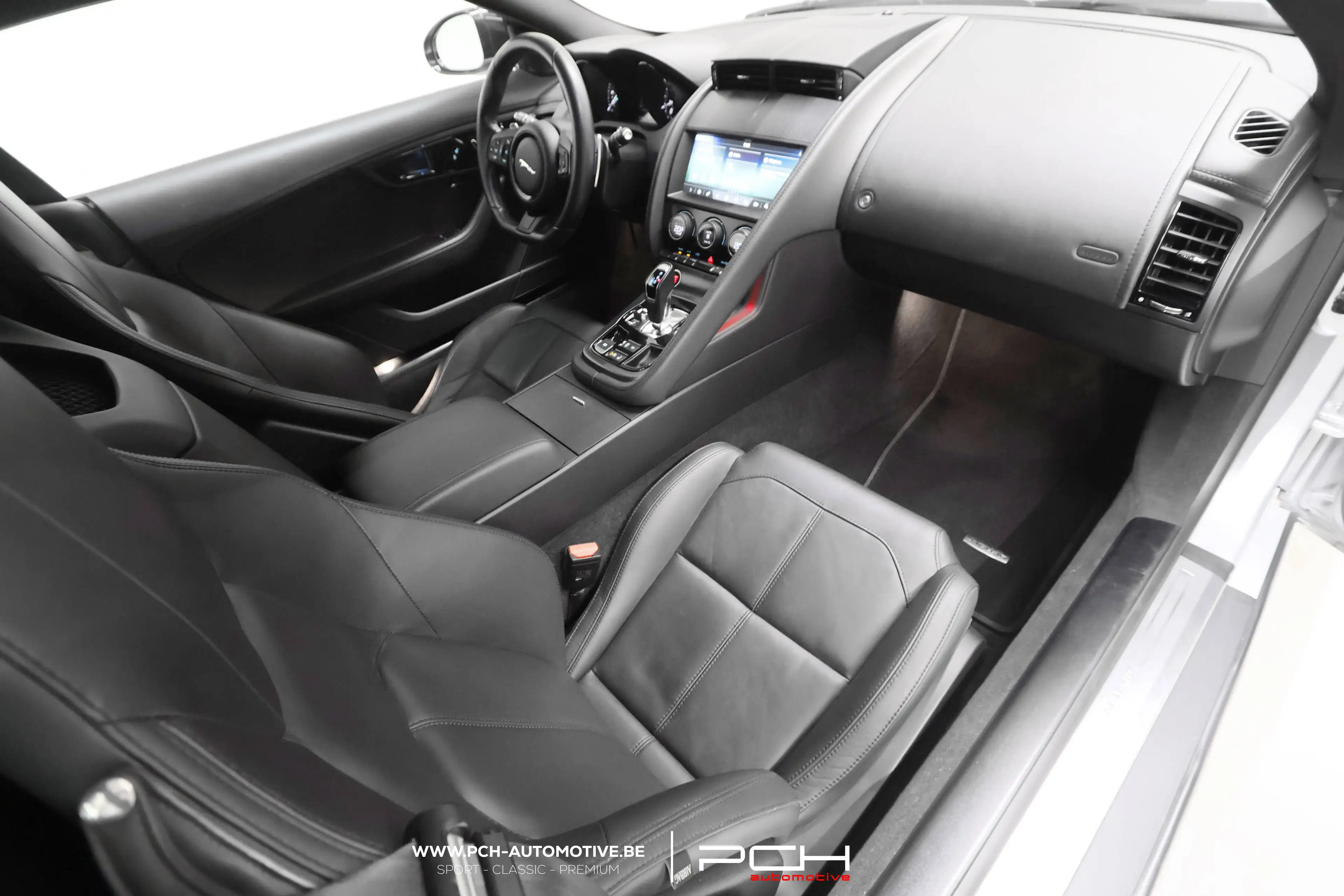 Jaguar F-Type P300 2.0 300cv Aut. - Full History Jaguar ! - — photo 9