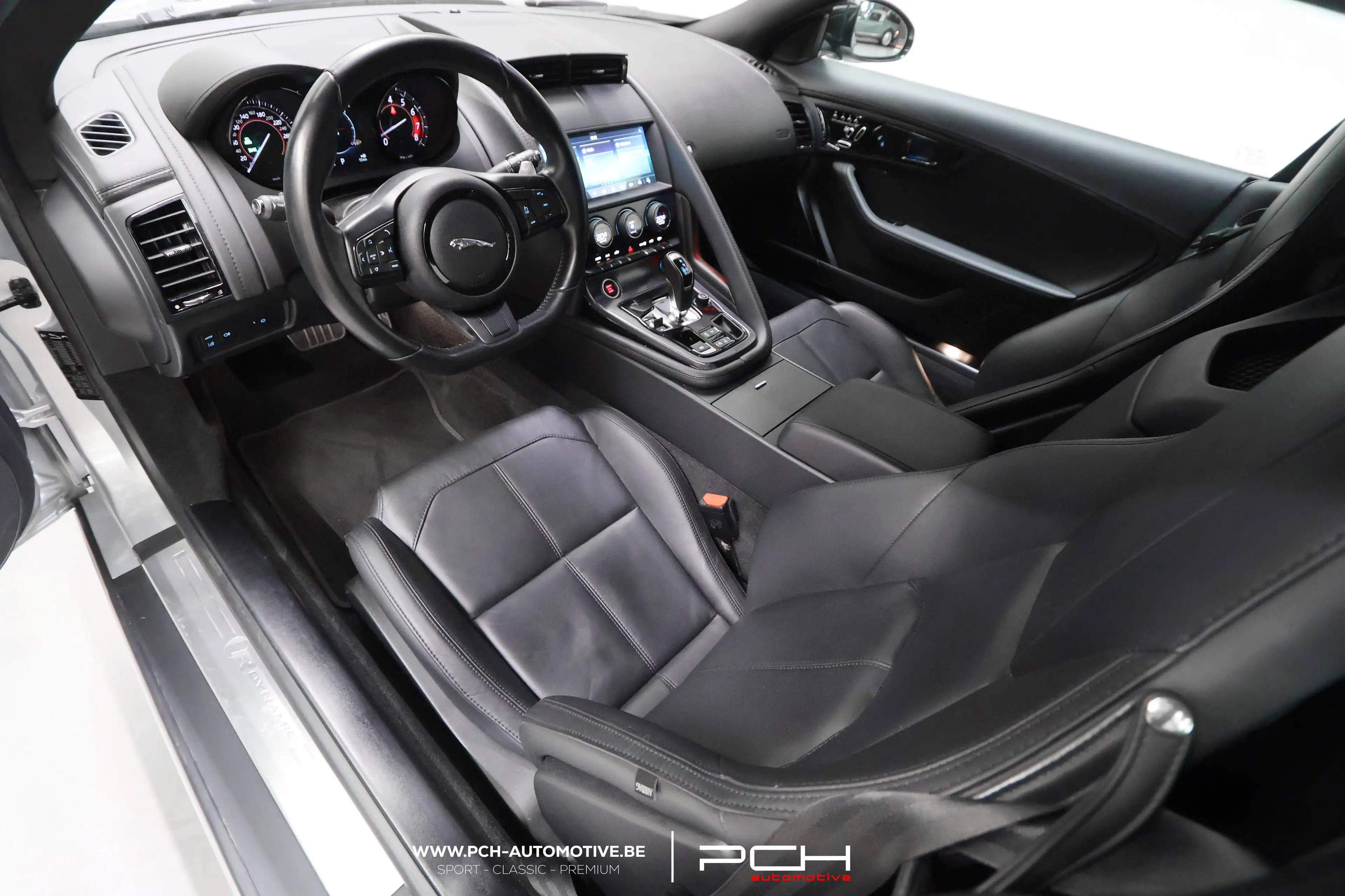 Jaguar F-Type P300 2.0 300cv Aut. - Full History Jaguar ! - — photo 7
