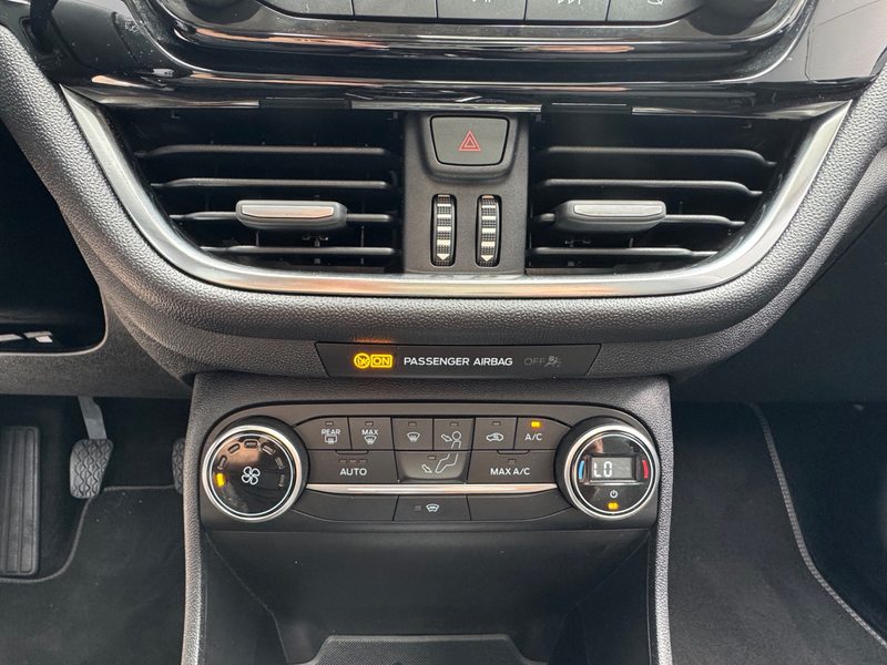 Ford Fiesta 1.0 EcoBoost Titanium / Nw Riem / Pano / Carplay — photo 13