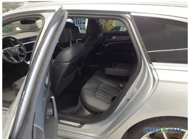 Audi S6 view 5