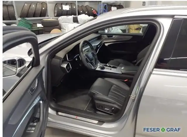 Audi S6 view 4