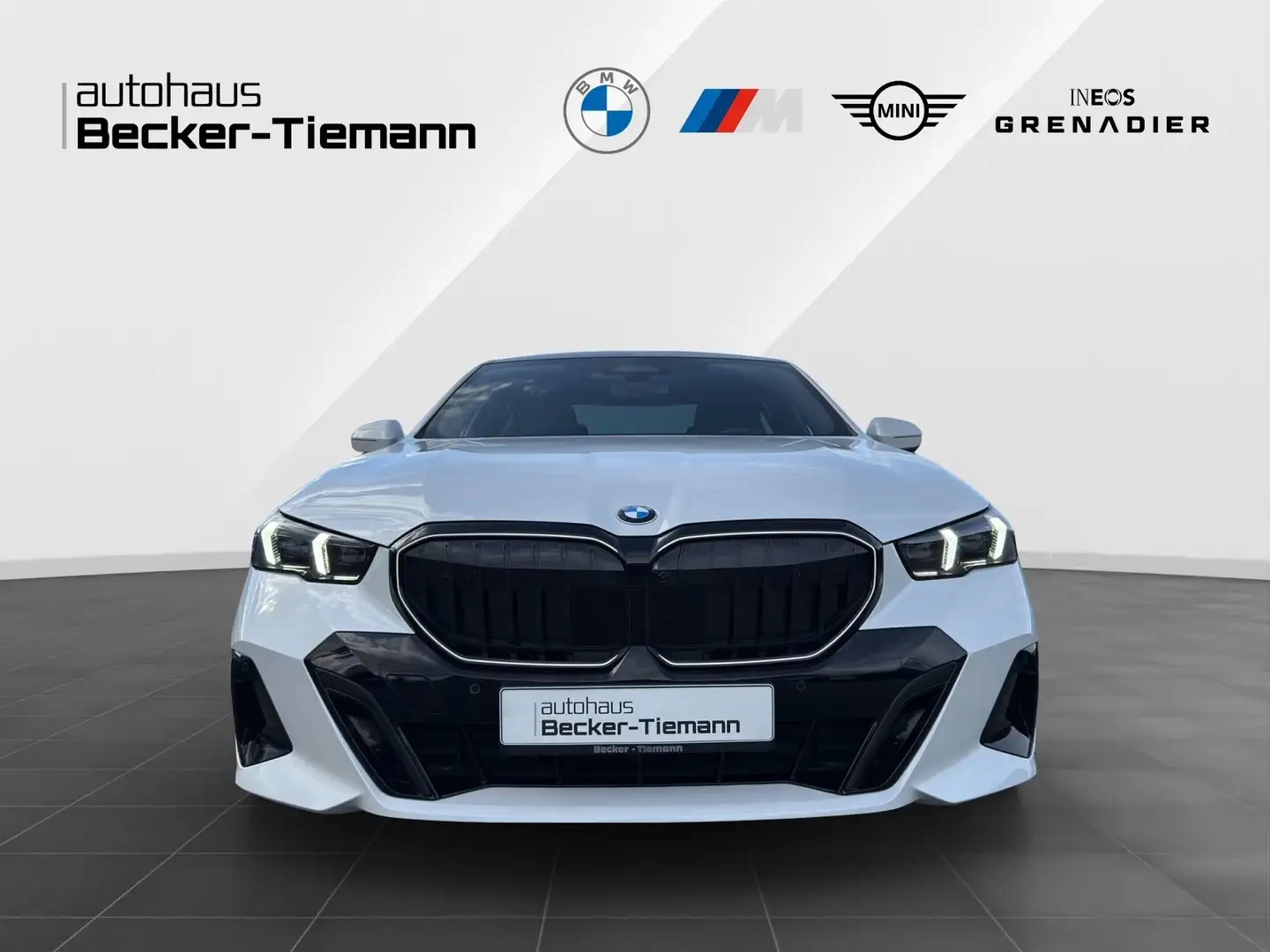 BMW 540 d xDrive M Sport Pro/IconicGlow/Panorama/Standheiz Blanc - 2
