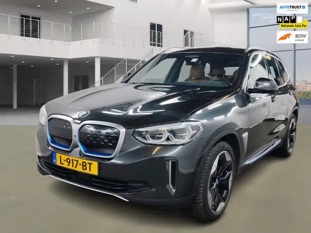 BMW iX3 High Executive 80 kWh / AUTO RIJD PRIMA.