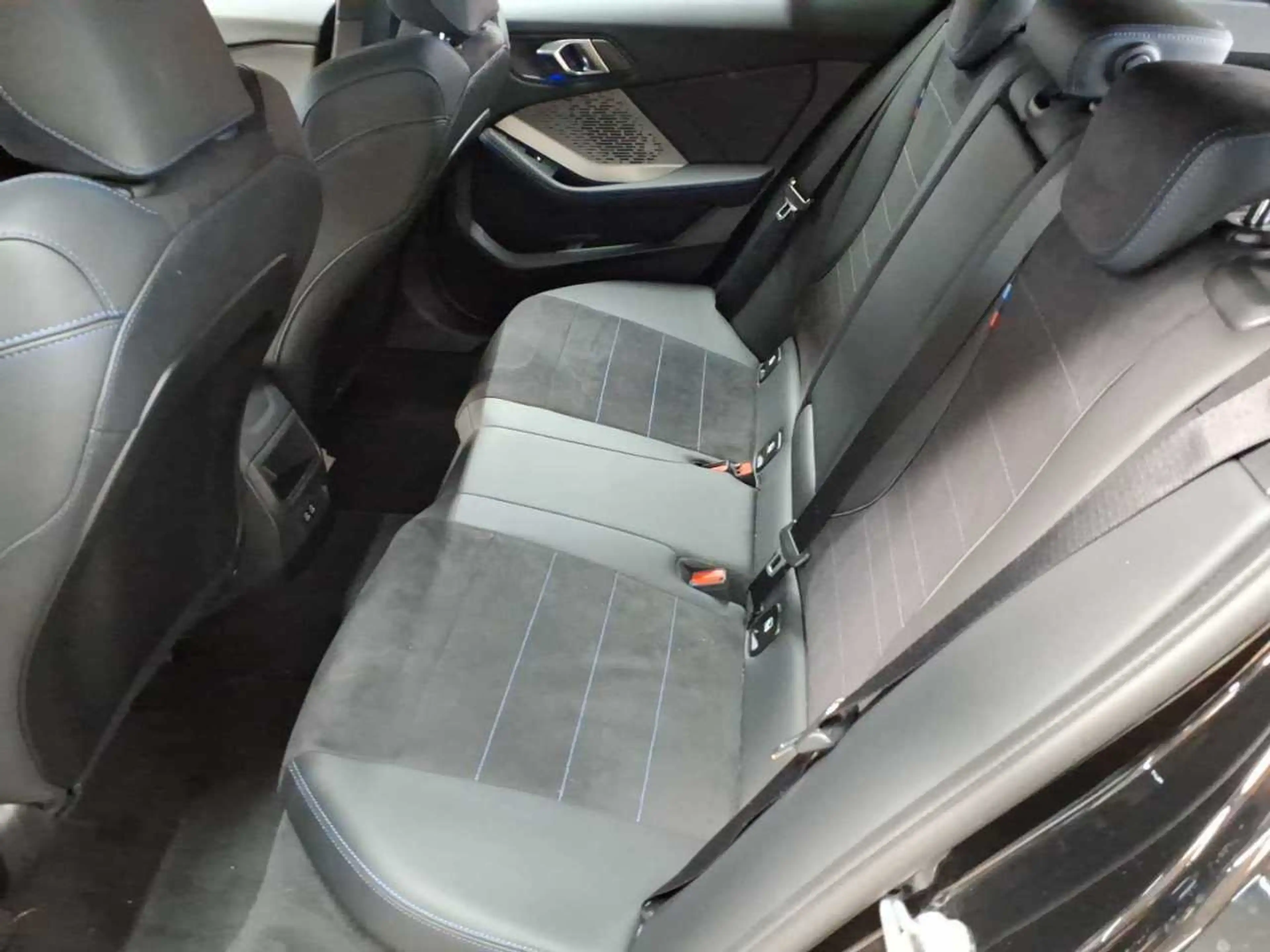 BMW 120 120 Aut. M Sportpaket PANO SHZ NAV KAM — photo 13