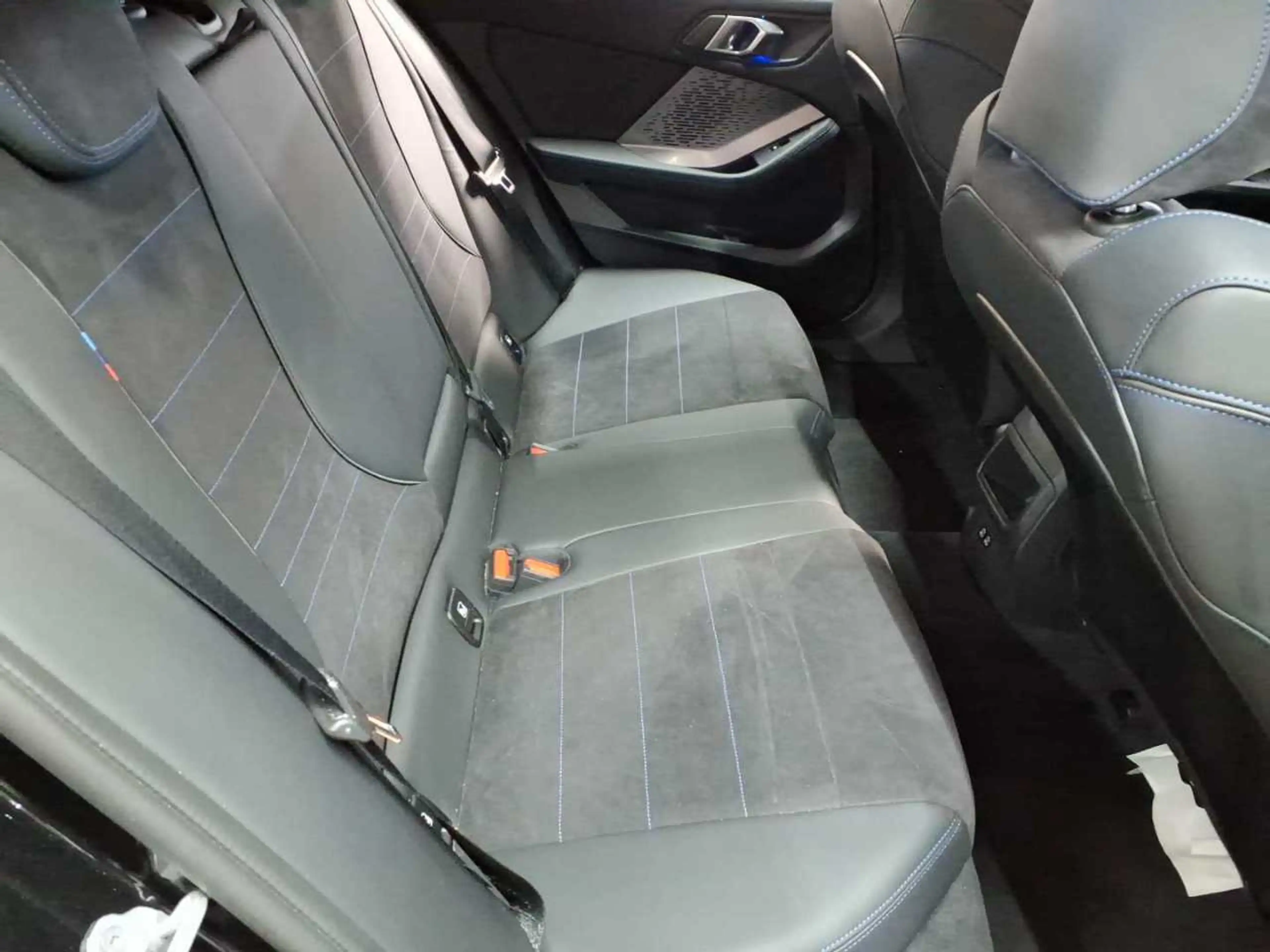 BMW 120 120 Aut. M Sportpaket PANO SHZ NAV KAM — photo 14