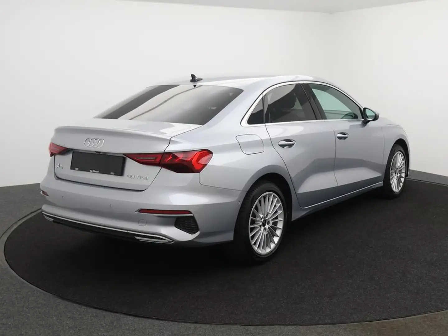 Audi A3 Sedan Audi A3 Berline Business Edition 30TFSI 110PK *AUTOMAAT*LEDER*NAVI*APP CONNECT*CAMERA*BLTH*CRUISE*PDC*DIGITAL DASHB Silber - 2