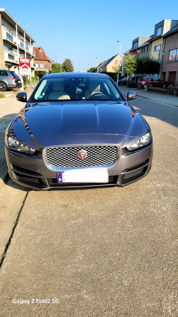 Jaguar XE 20d Aut. Pure Grijs - 1