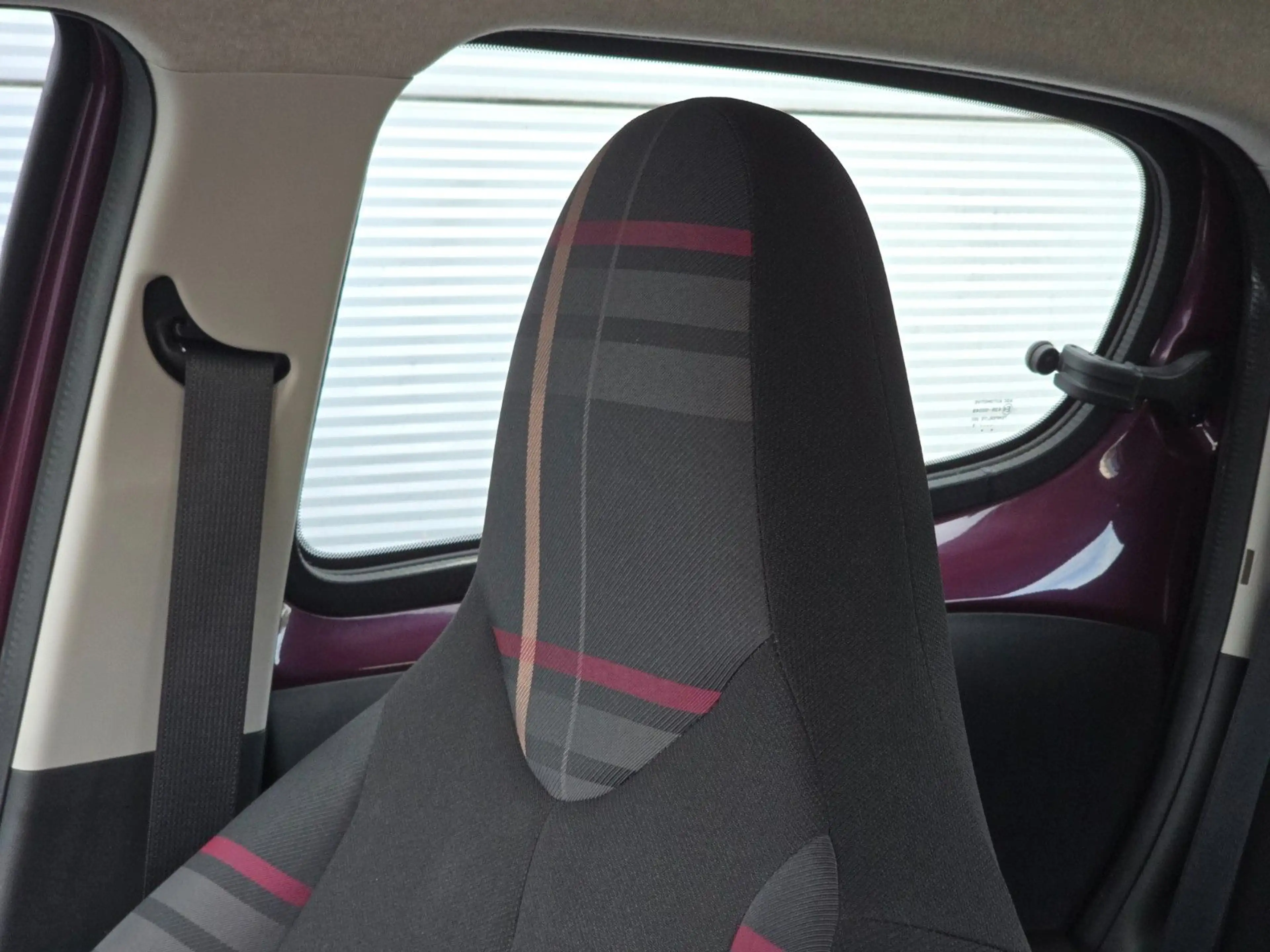 Peugeot 108 Active — photo 11