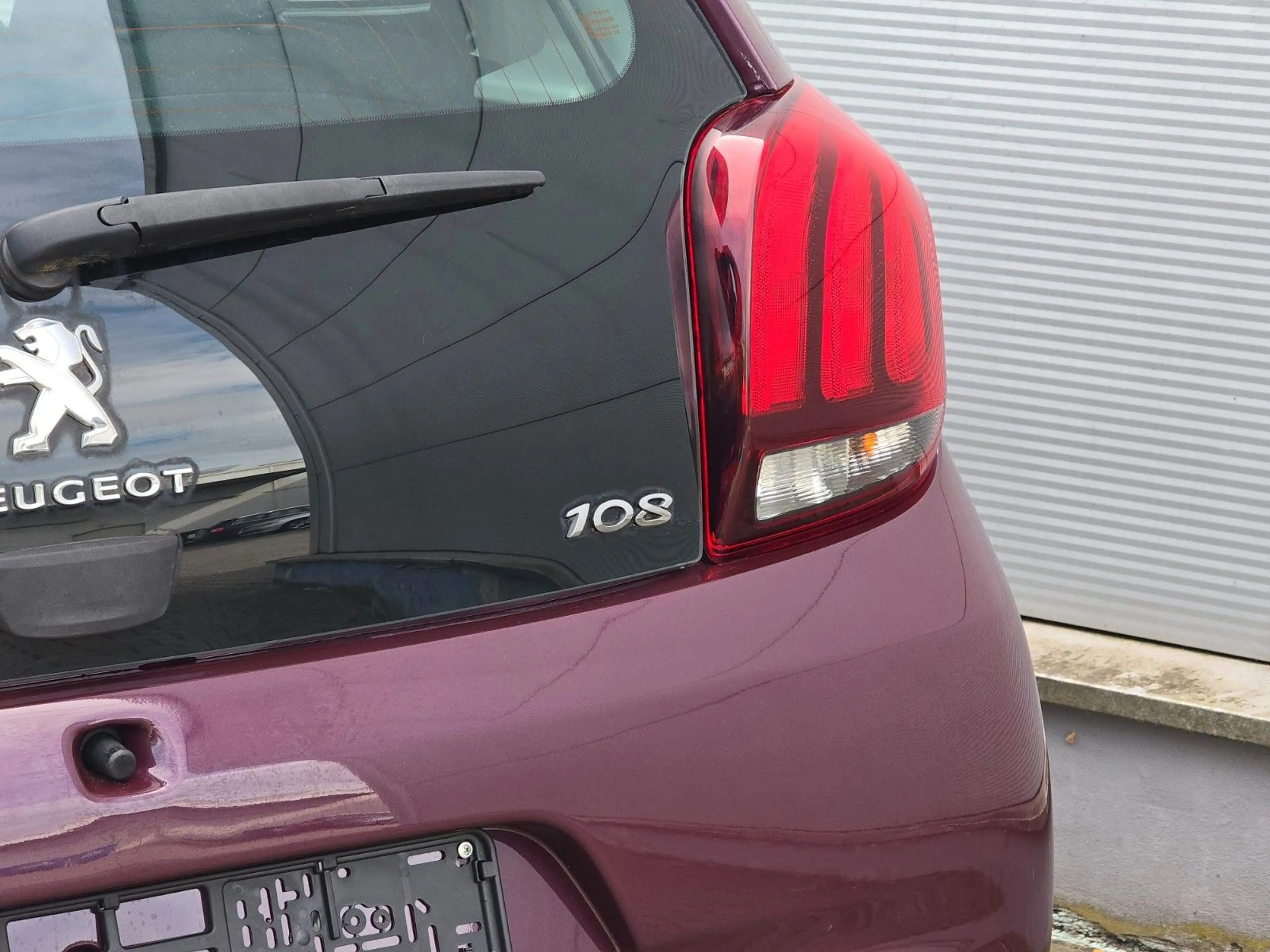 Peugeot 108 Active — photo 6