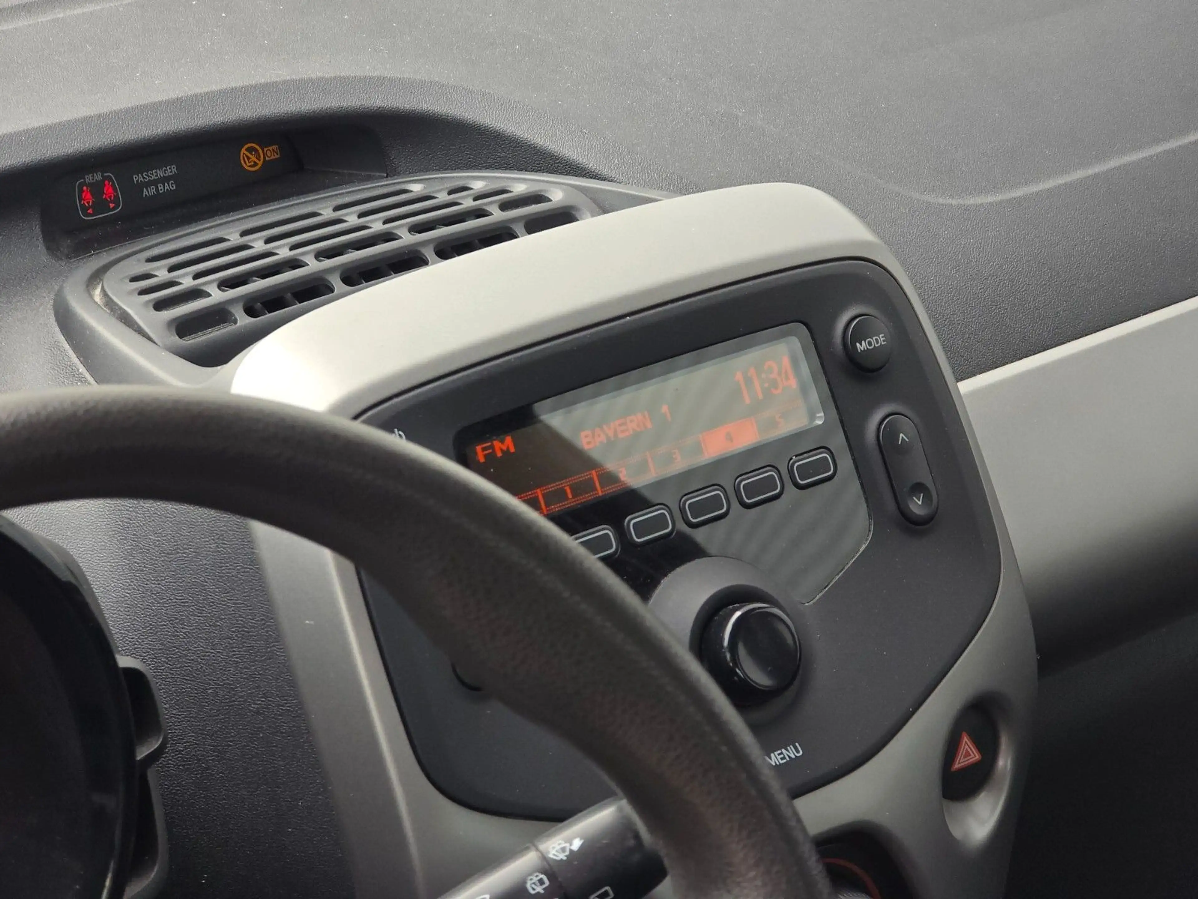 Peugeot 108 Active — photo 14