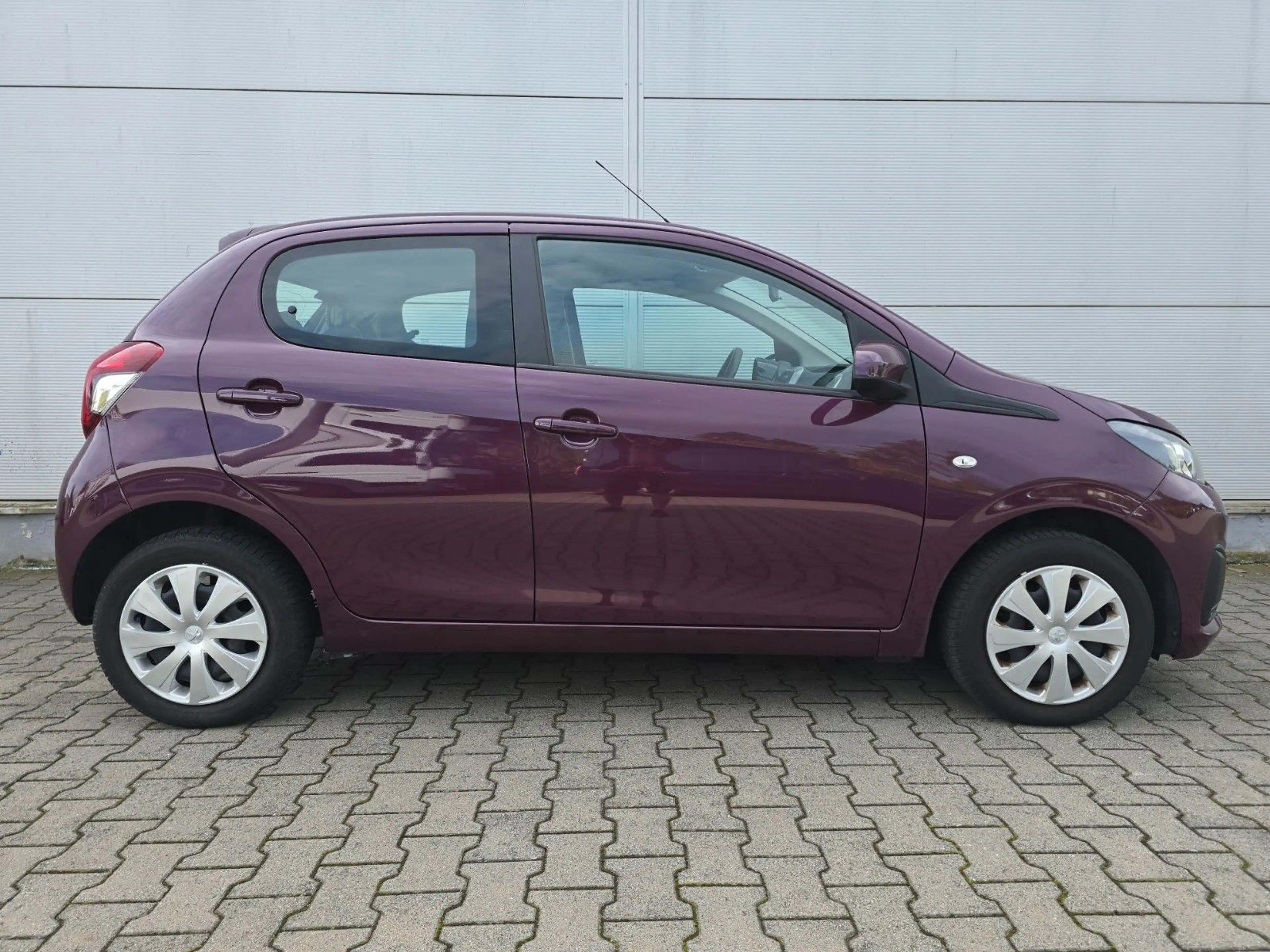 Peugeot 108 Active — photo 8
