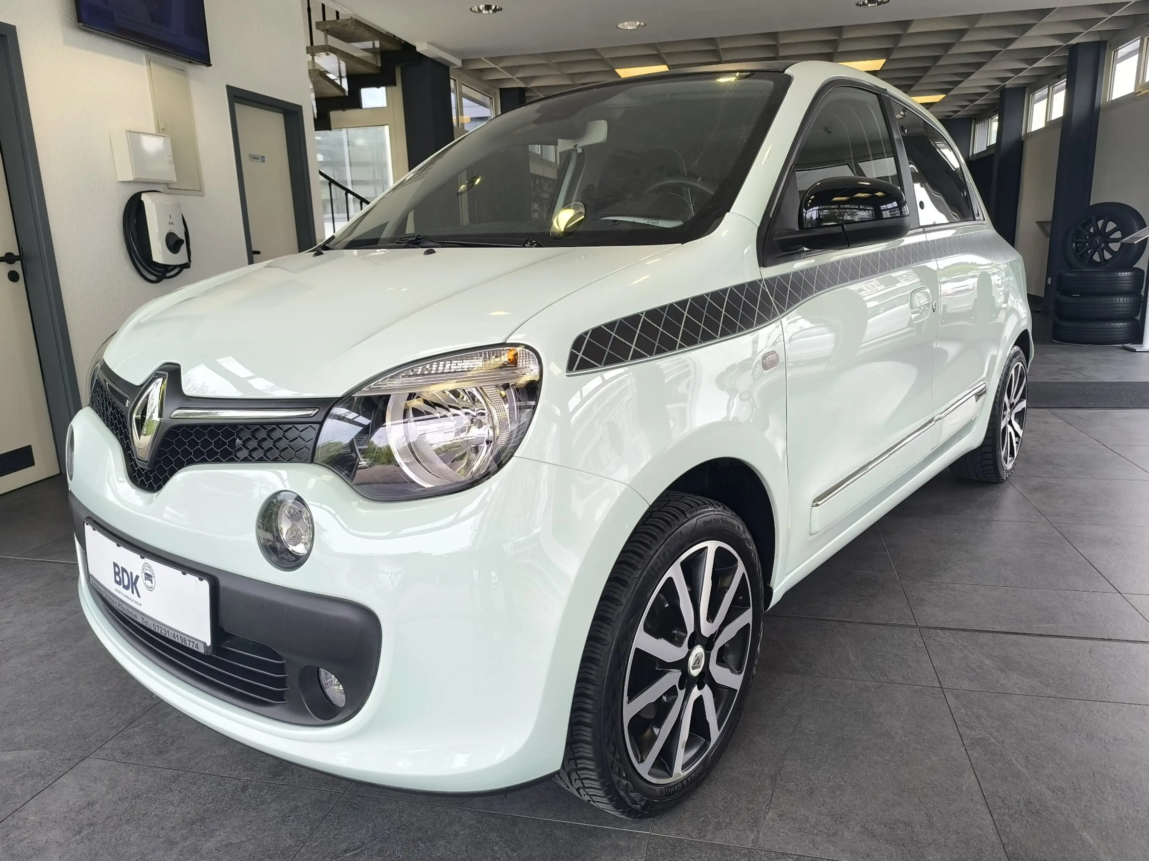 Renault Twingo La Parisienne.-Klimaautom.-Sitzheizung.-Bluetooth TOP
