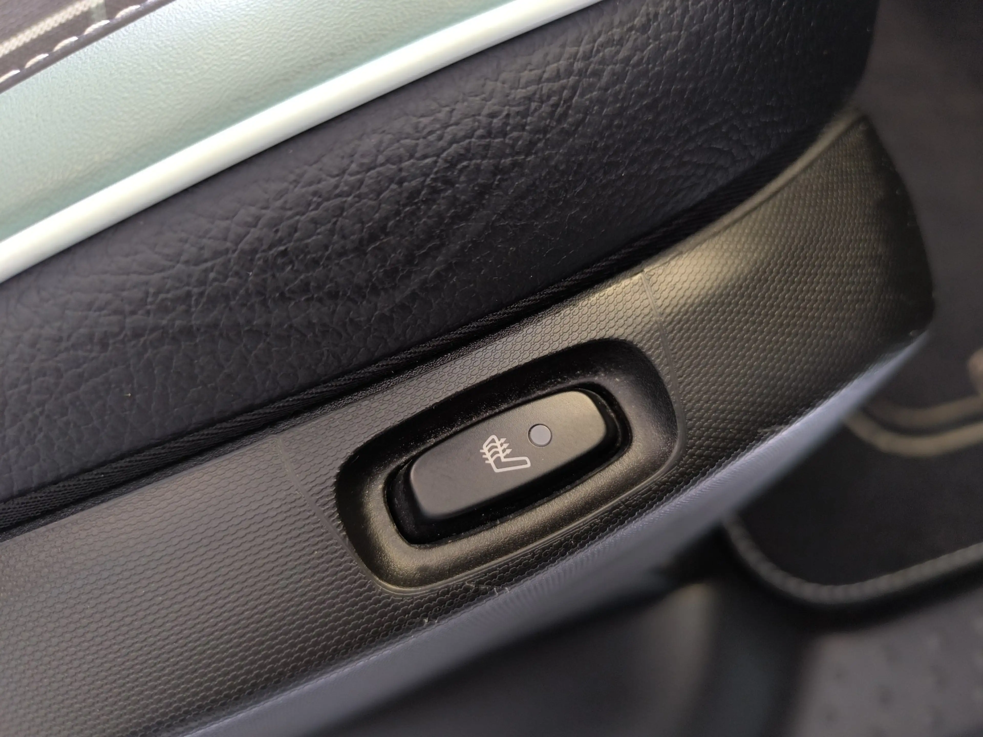 Renault Twingo La Parisienne.-Klimaautom.-Sitzheizung.-Bluetooth TOP — photo 12
