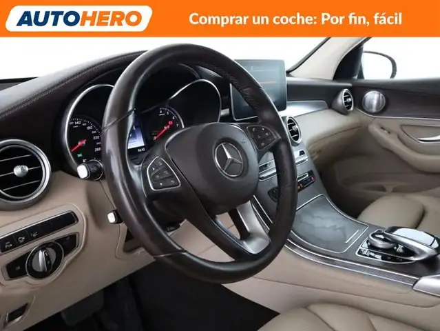 Mercedes-Benz GLC view 12