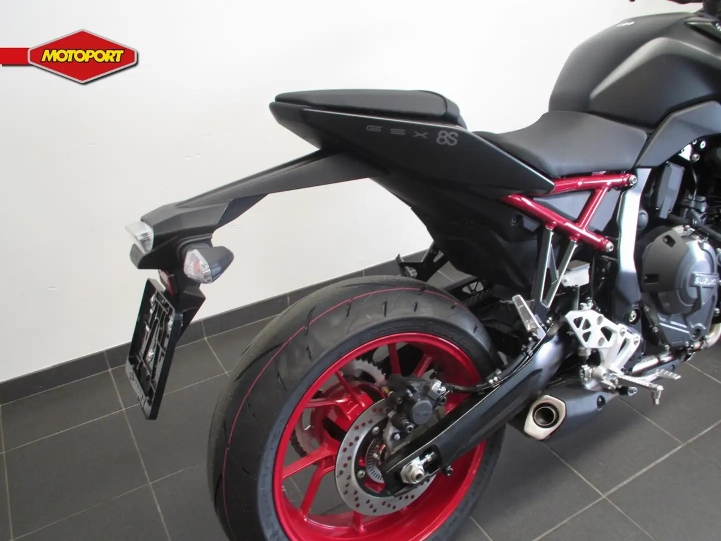 Suzuki GSX 8S Černá - 2