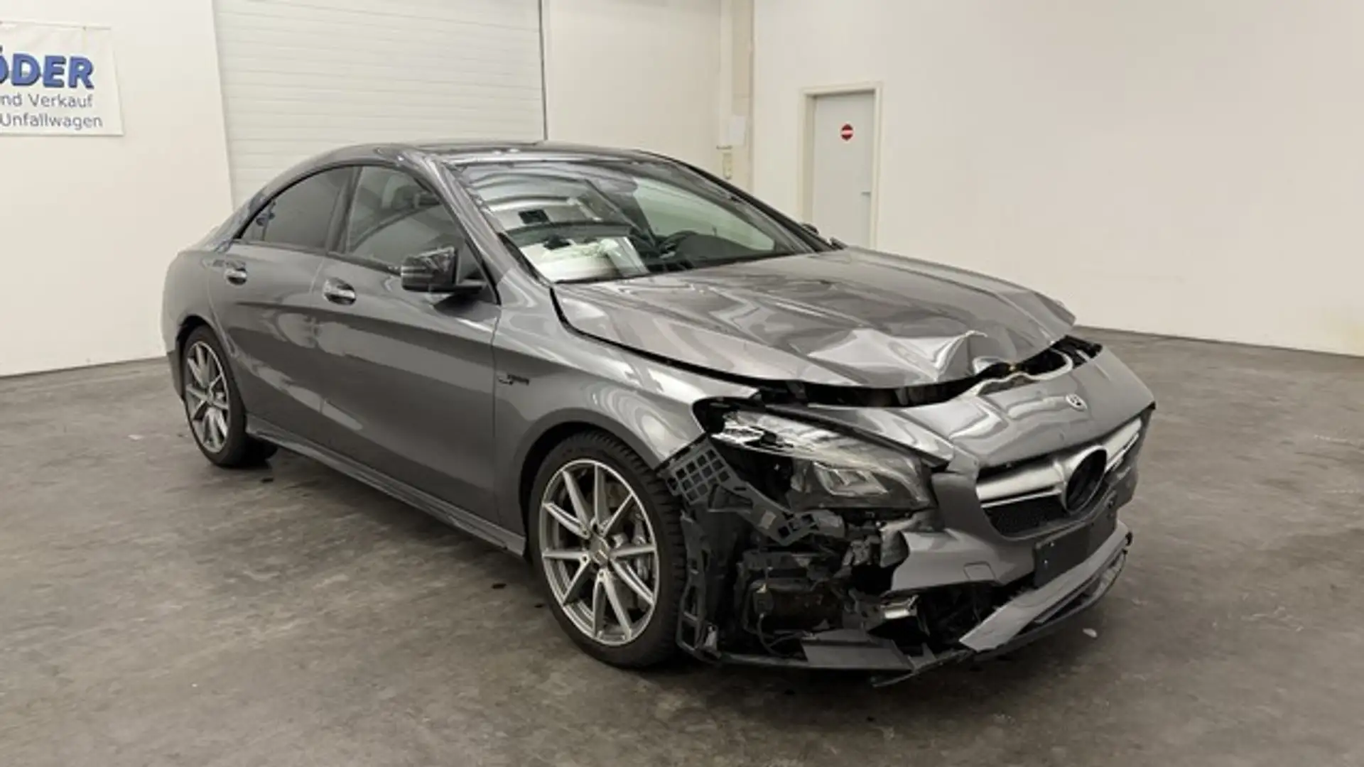 Mercedes-Benz CLA 45 AMG *Panorama*h/k*Memory*Navi*Leder* Grau - 2