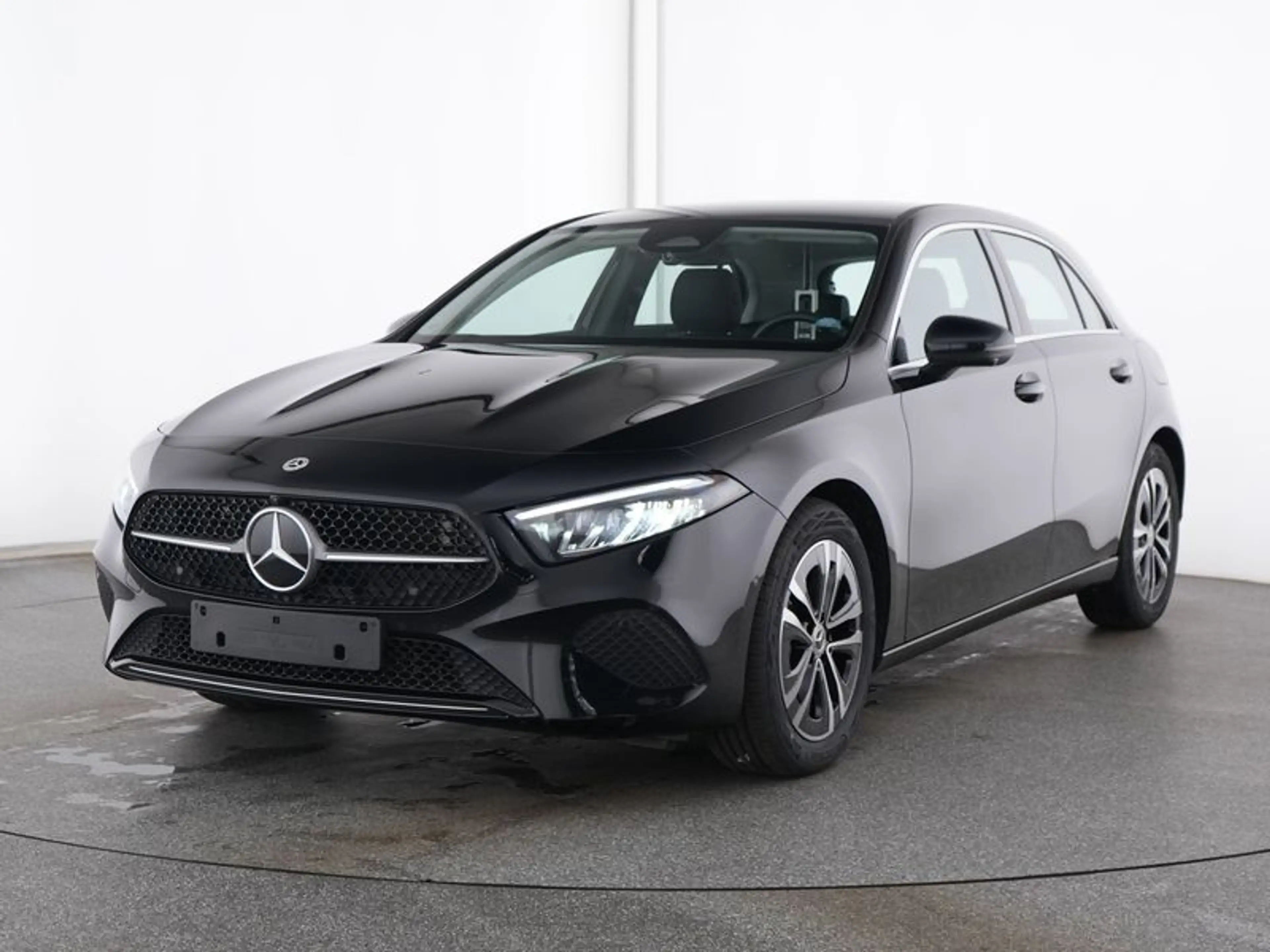 Mercedes-Benz A 200 , PROGRESSIVE 360 KAMERA SPUR PDC SHZ — photo 2