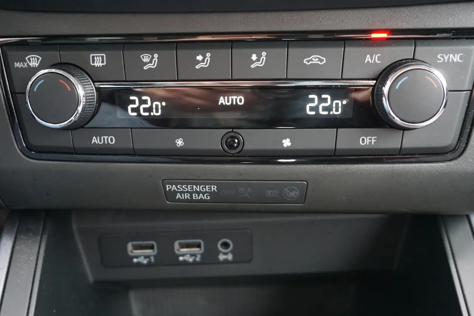 SEAT Arona 1.0 TSI 115PK Launch Edition/Dealeronderhouden/ Tr Rouge - 2