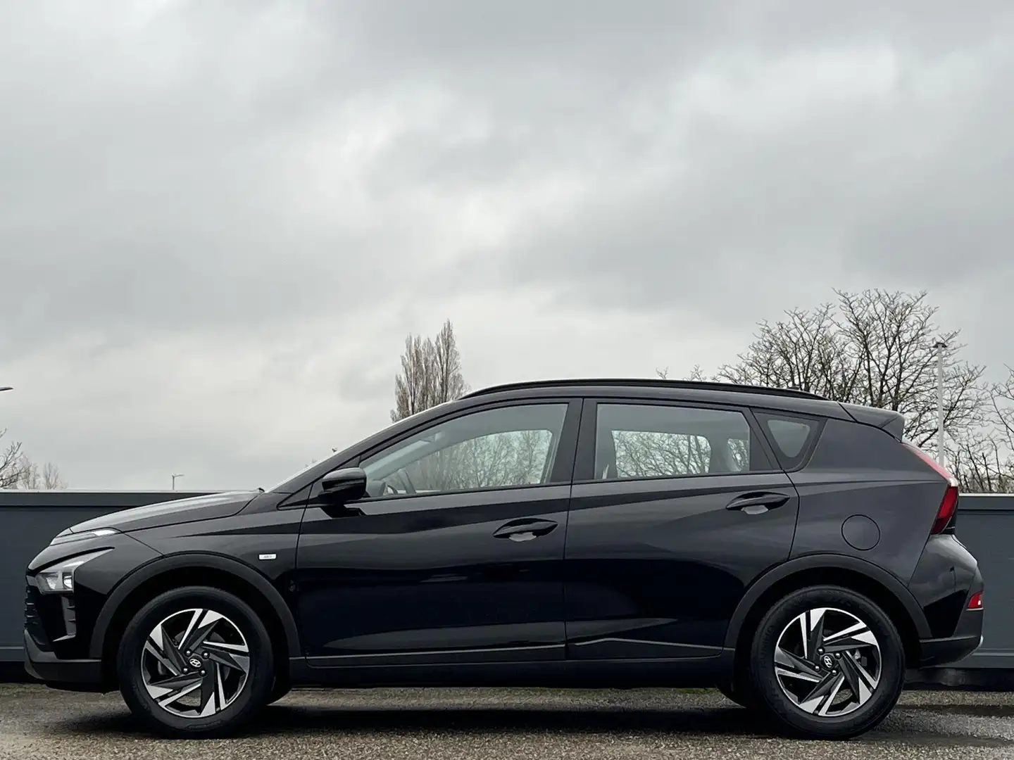 Hyundai BAYON 1.0 T-GDI 100PK Comfort Smart | Geïntegreerde navi Noir - 2